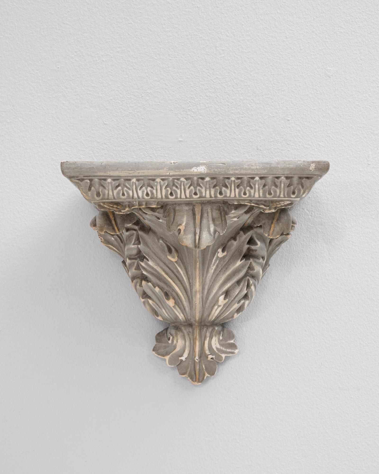 1900er Französisch Gips-Sockel Regal (20. Jahrhundert) im Angebot