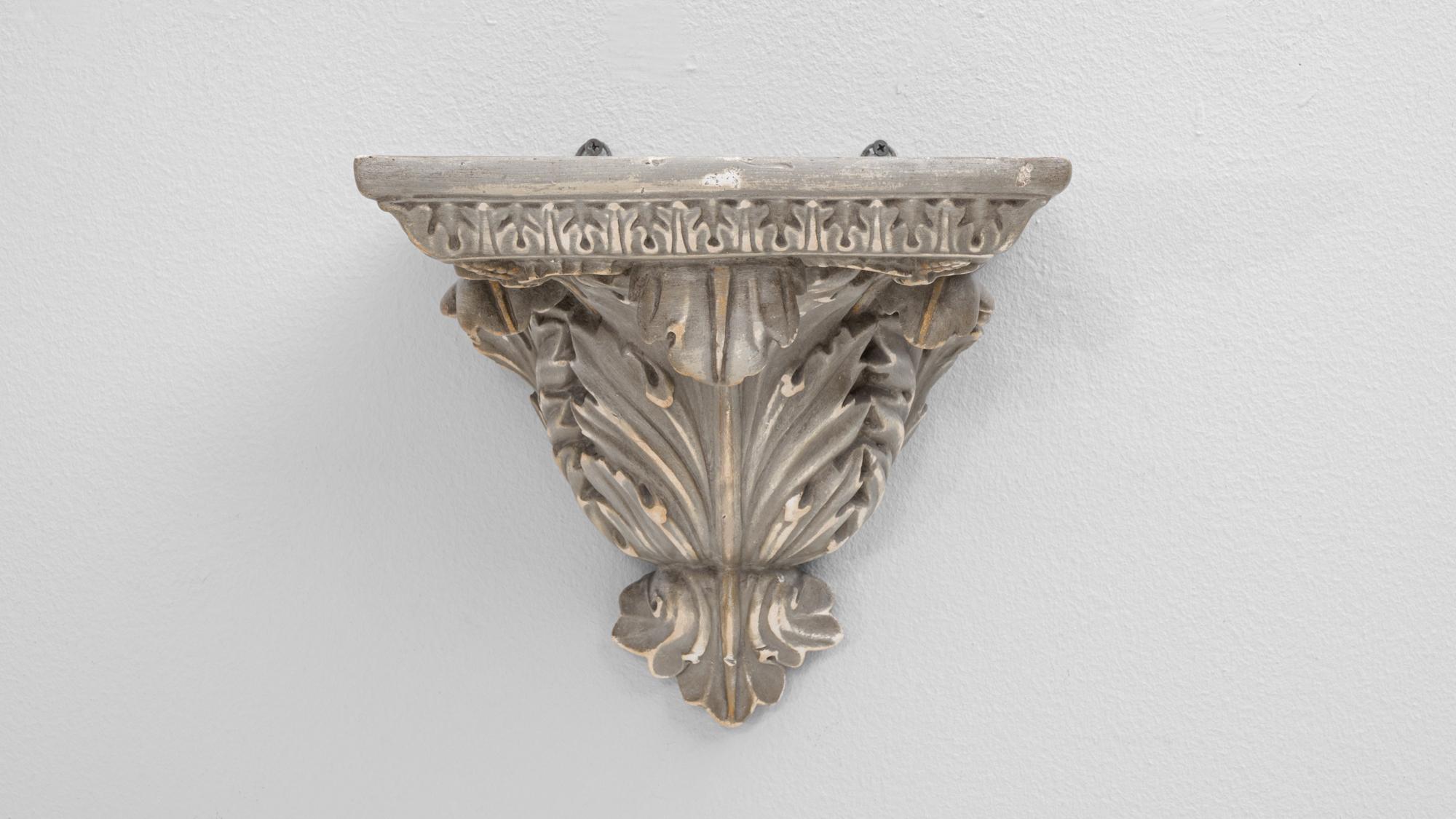 1900er Französisch Gips-Sockel Regal im Angebot 1