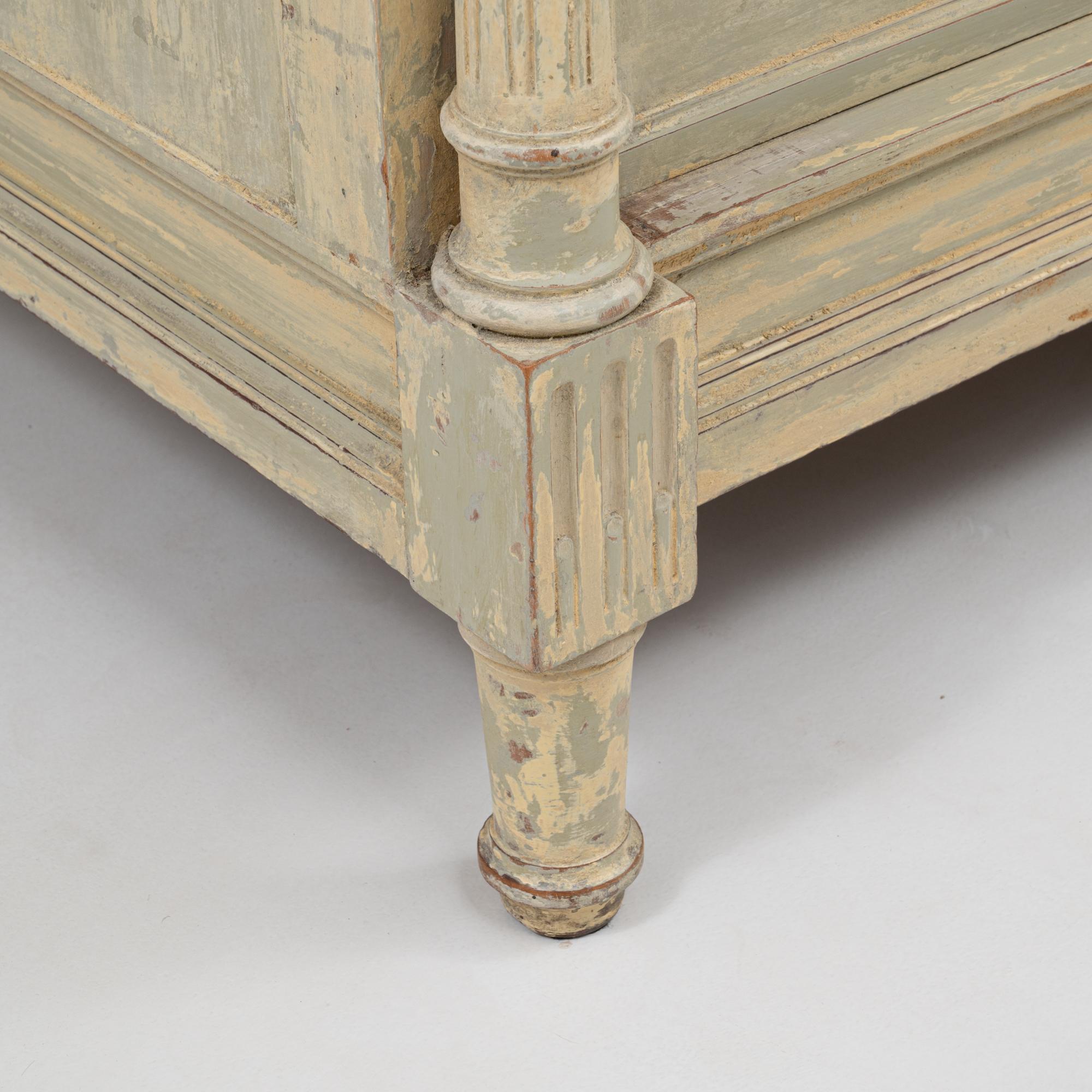 1900s French Provincial 7-Drawer Semainier Chest For Sale 9