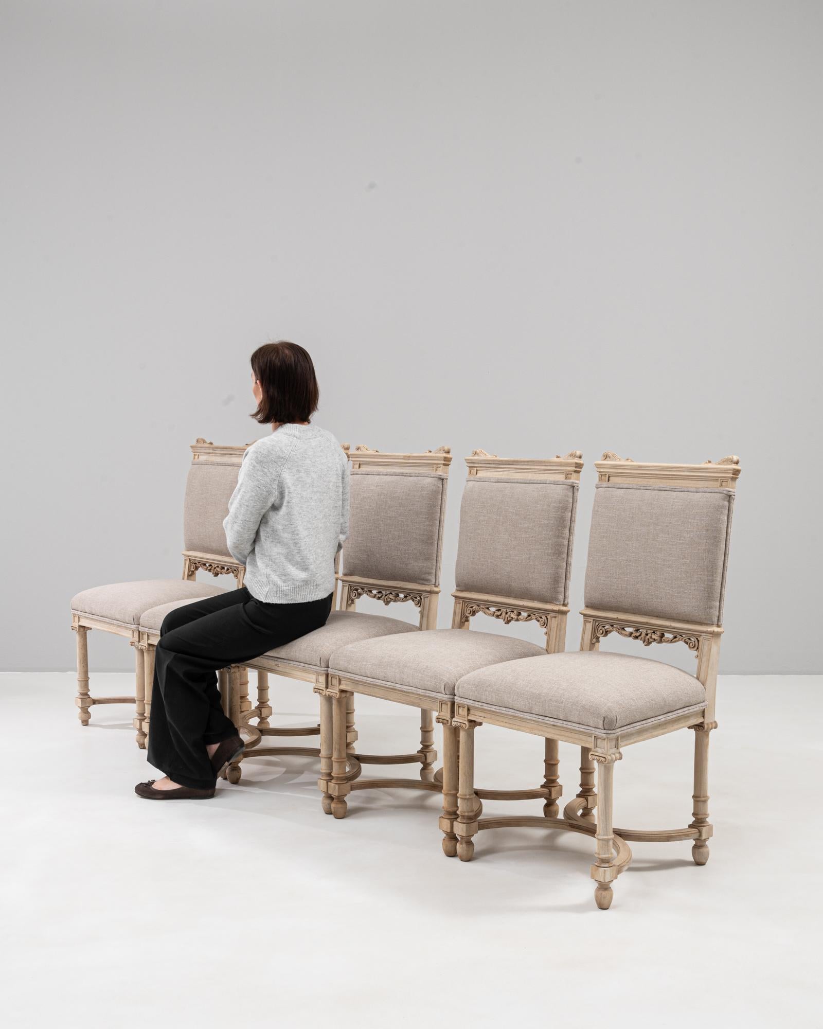 Set di cinque sedie da pranzo imbottite Luigi XVI del 1900 in Francia in vendita 5