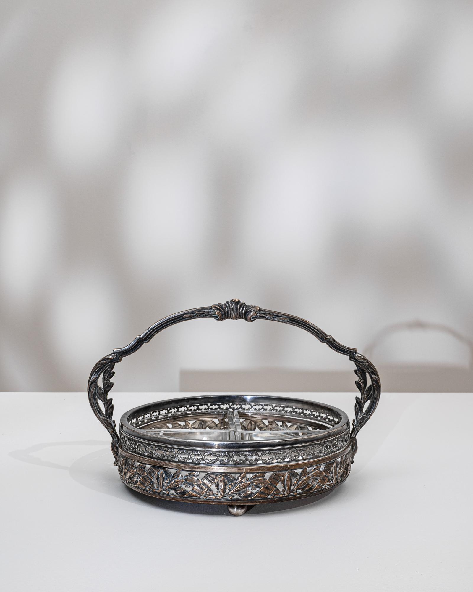 Plat de service en verre et en métal argenté français des années 1900 Bon état - En vente à High Point, NC