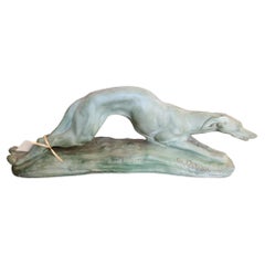 1900er Jahre Französisch Terrakotta-Hund-Skulptur