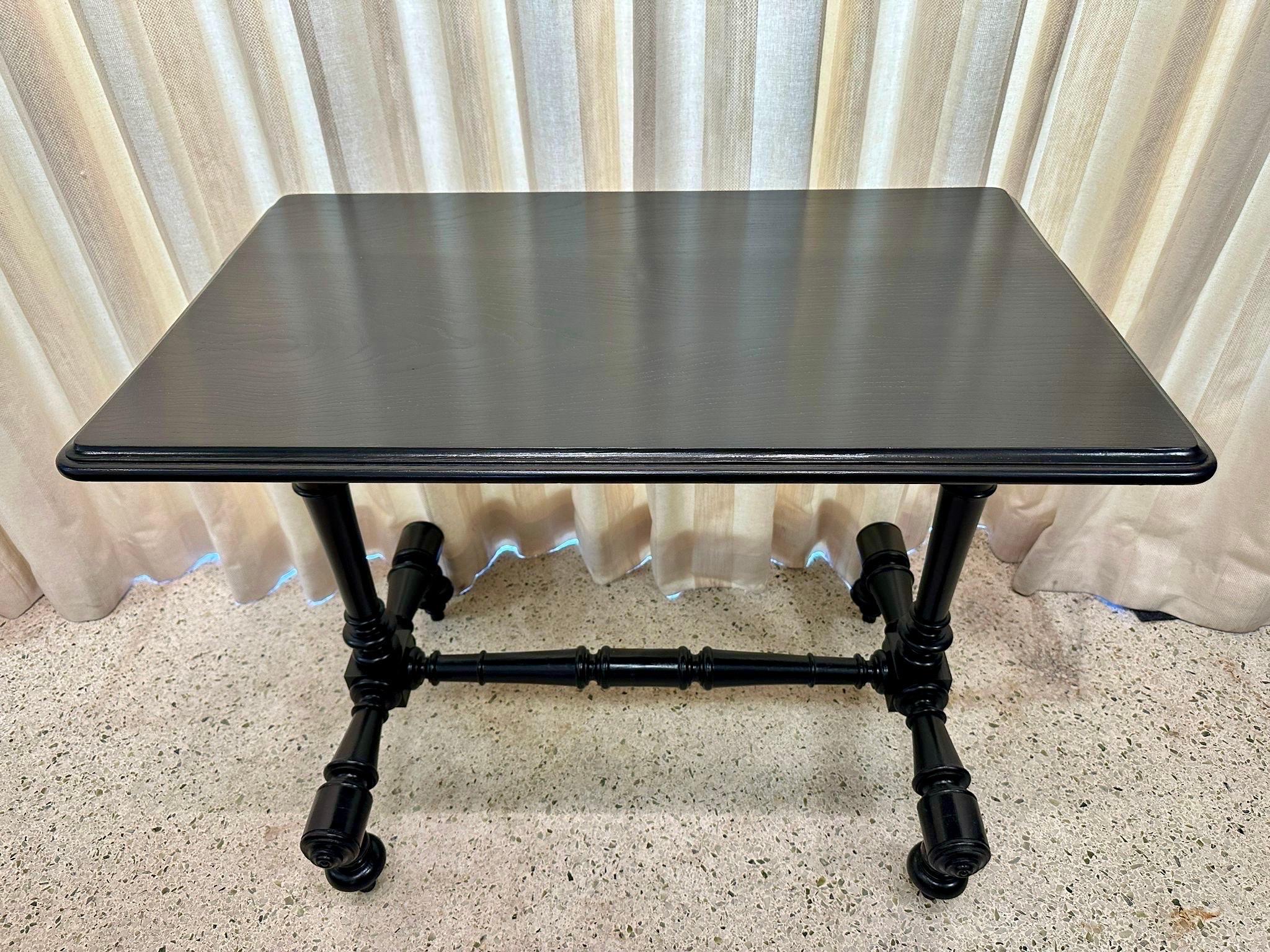 Table console/table d'entrée française en bois tourné des années 1900 en vente 4