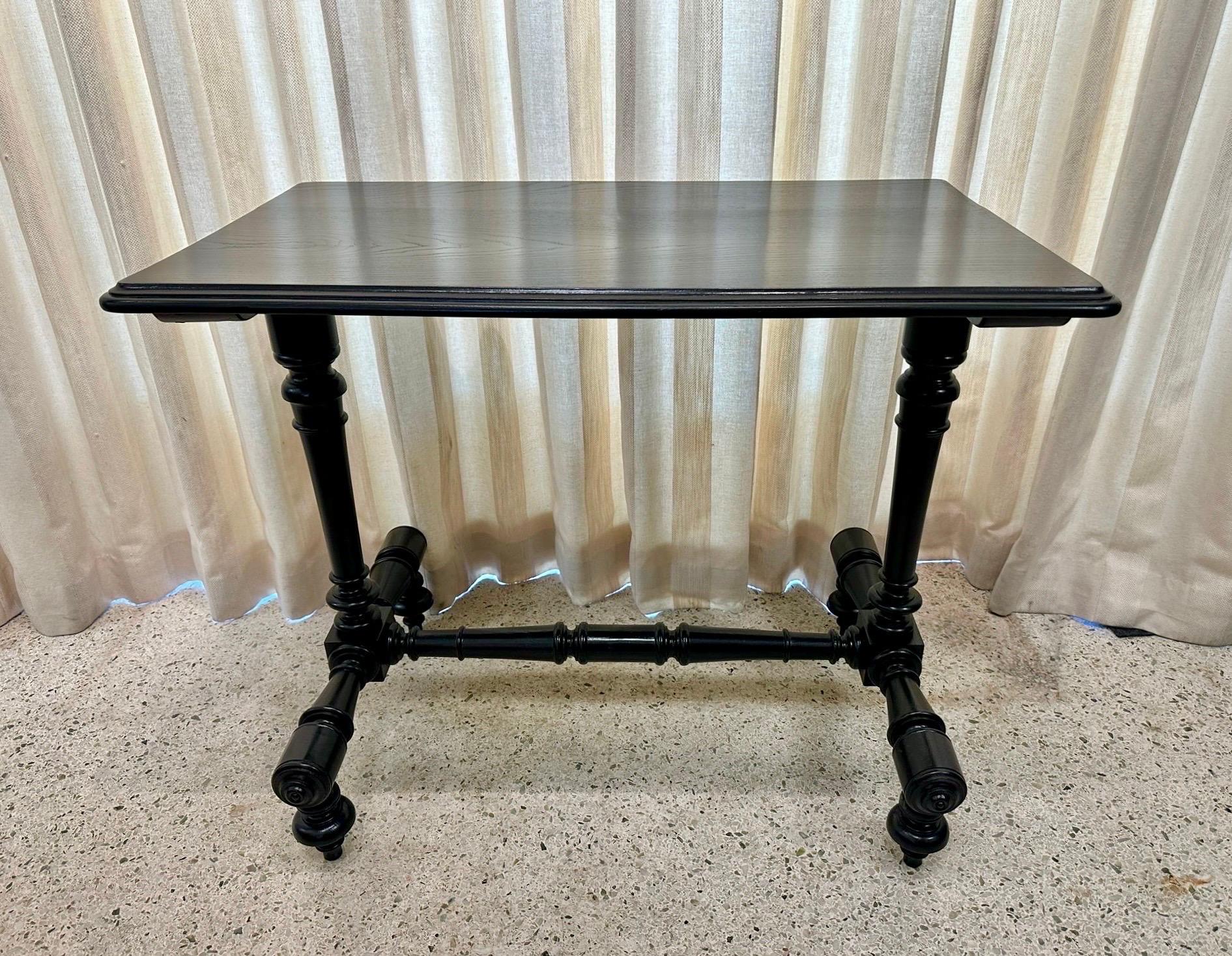 20ième siècle Table console/table d'entrée française en bois tourné des années 1900 en vente