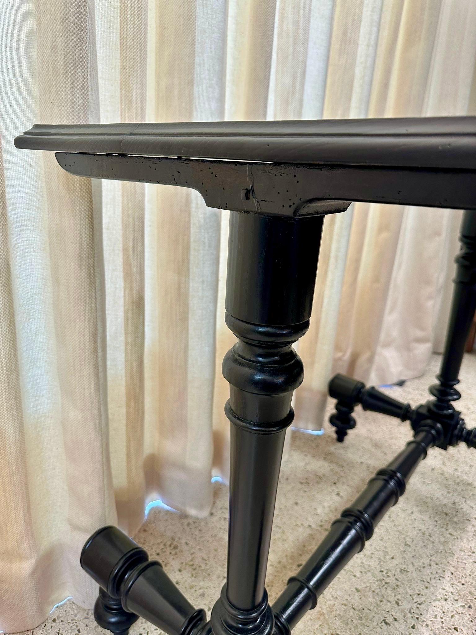 Table console/table d'entrée française en bois tourné des années 1900 en vente 1