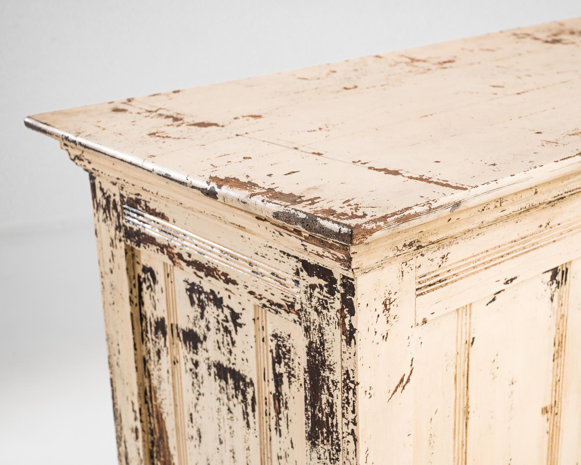 1900s French Wood Patinated Bar In condizioni buone in vendita a High Point, NC