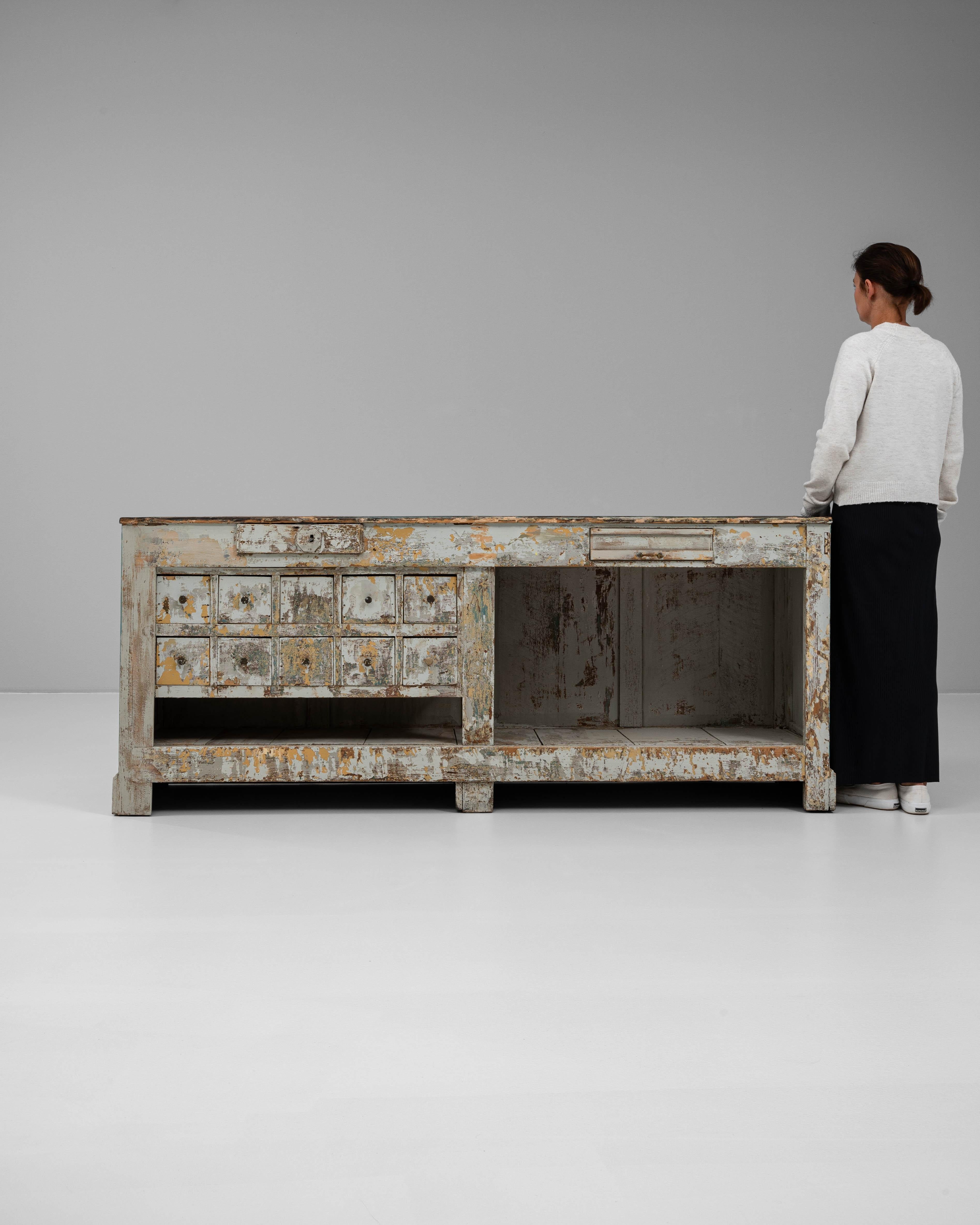 Legno Bar francese del 1900 in Wood Patinato in vendita