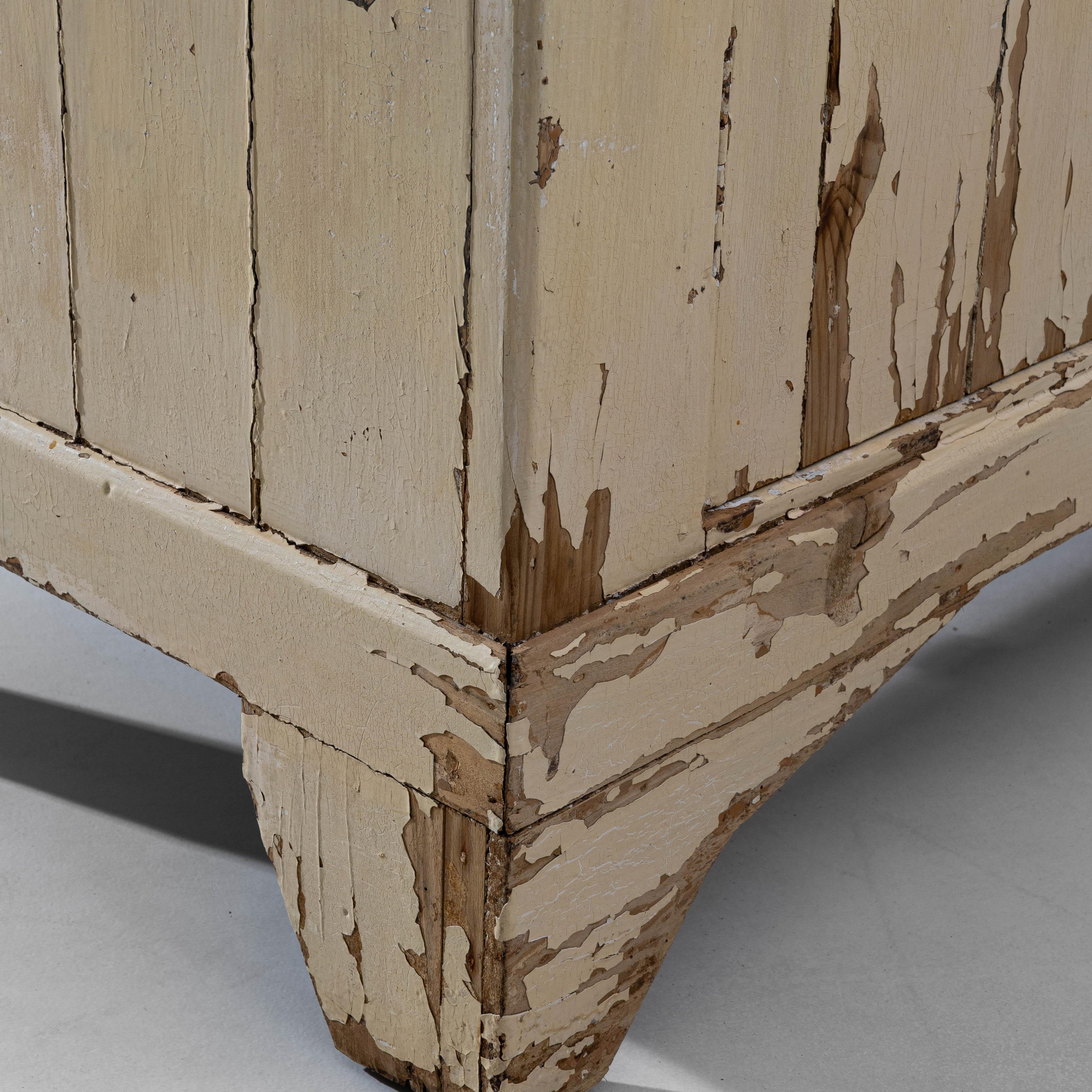 1900s French Wood Patinated Buffet en vente 5