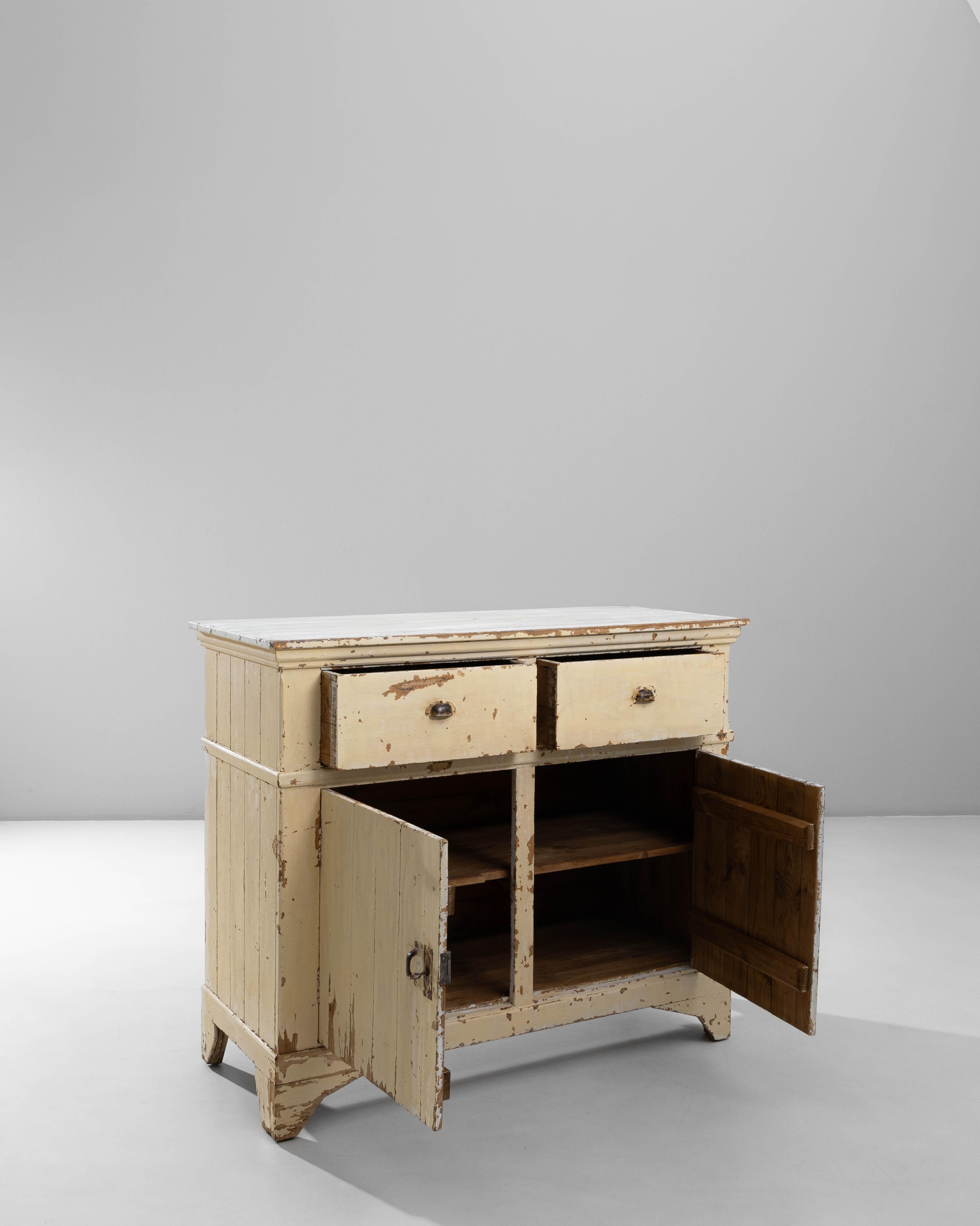 1900s French Wood Patinated Buffet en vente 2