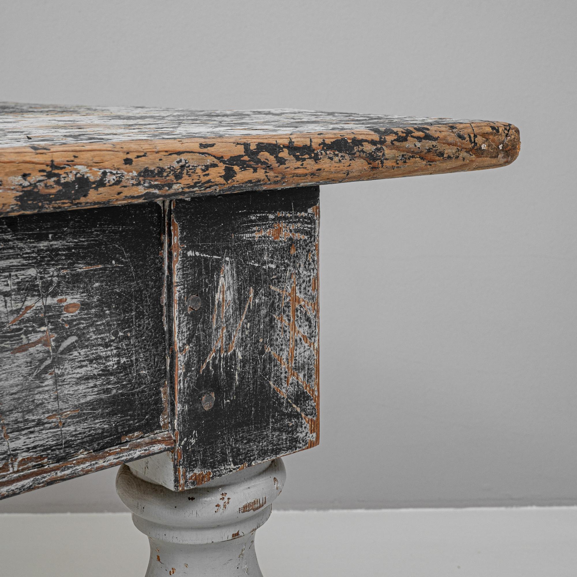 Bois Table de salle à manger en bois patiné français des années 1900 en vente