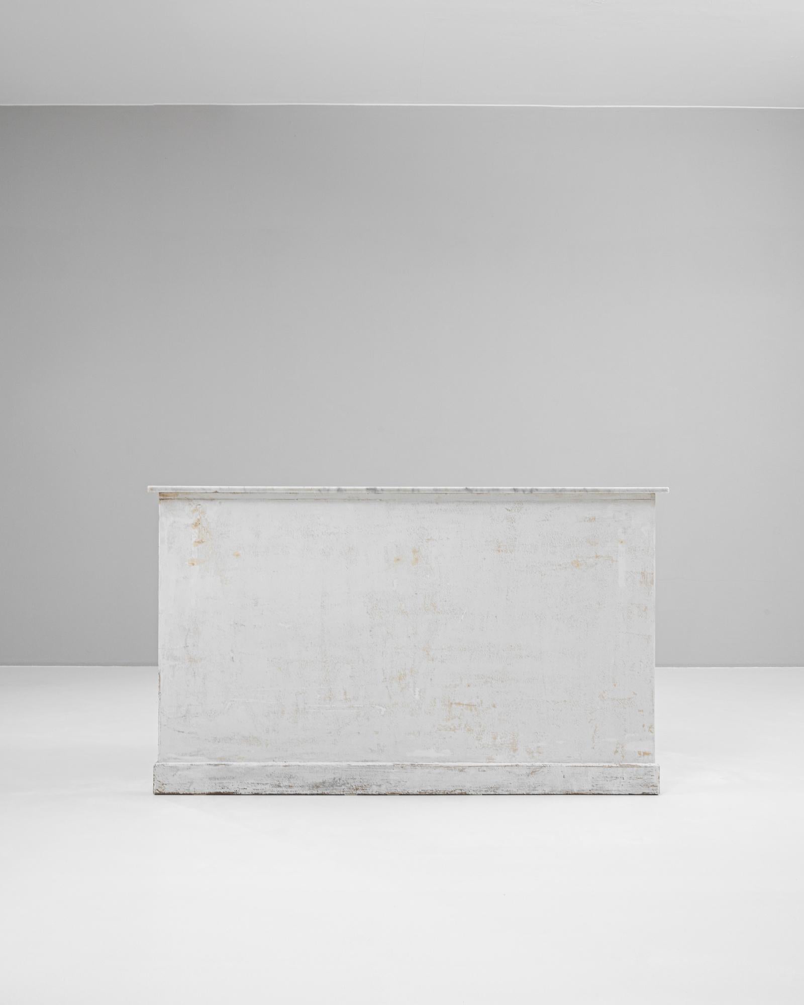 1900s French Wood White Patinated Shop Counter With Marble Top in vendita 7