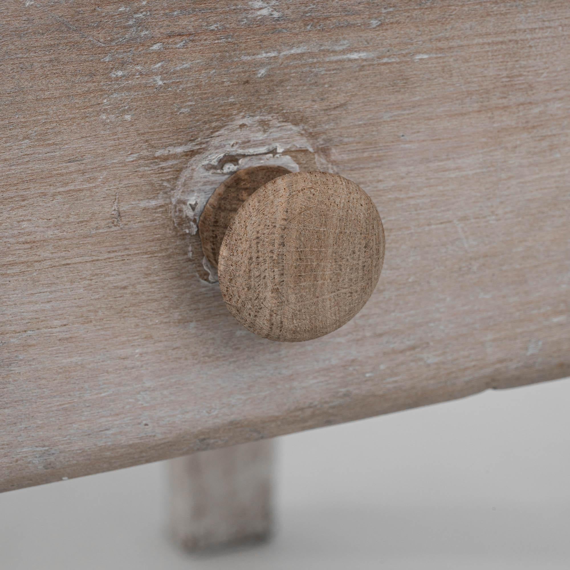 Table 1900 en bois patiné blanc en vente 3