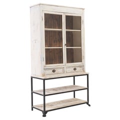 Vitrina francesa de madera y metal de 1900