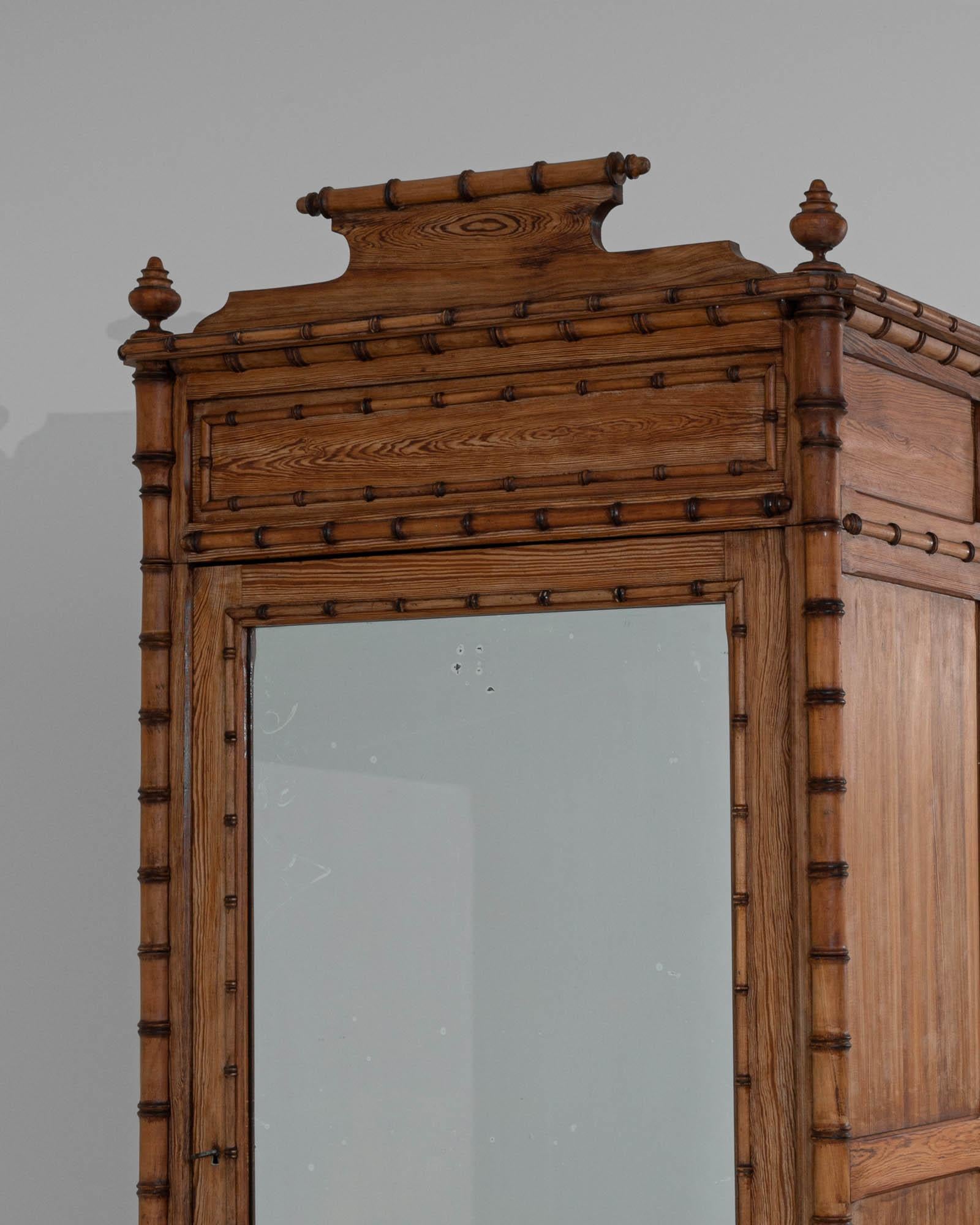 1900s French Wooden & Bamboo Vitrine For Sale 3