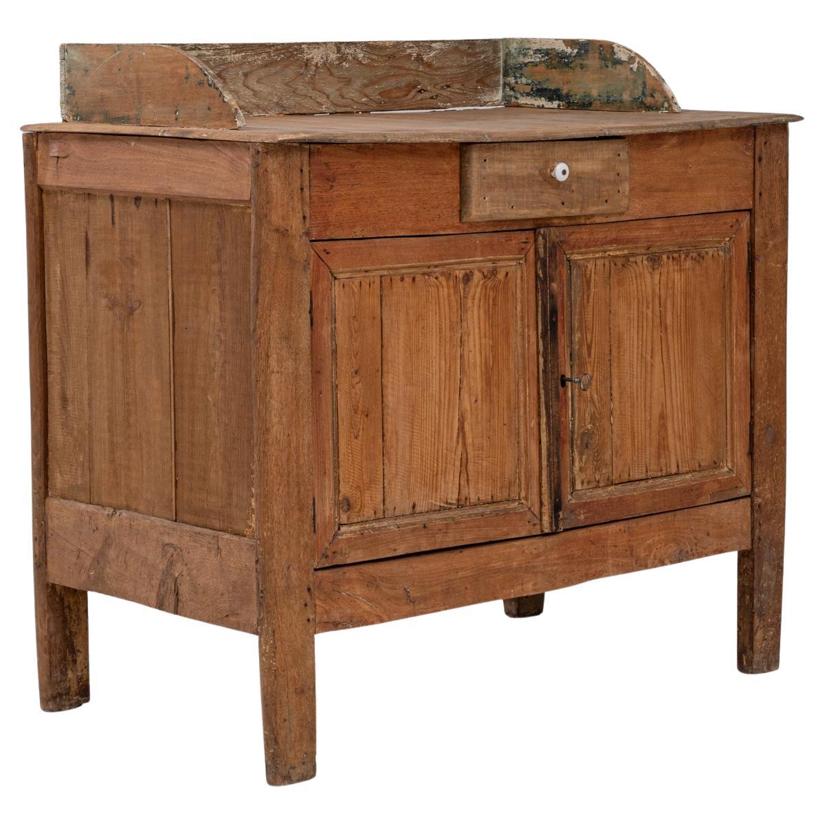 1900s French Wooden Buffet in vendita