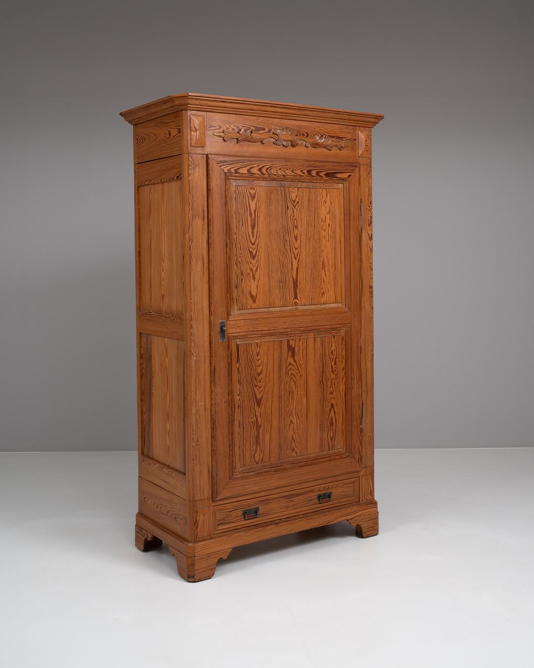 XX secolo Armadio francese in legno del 1900 in vendita
