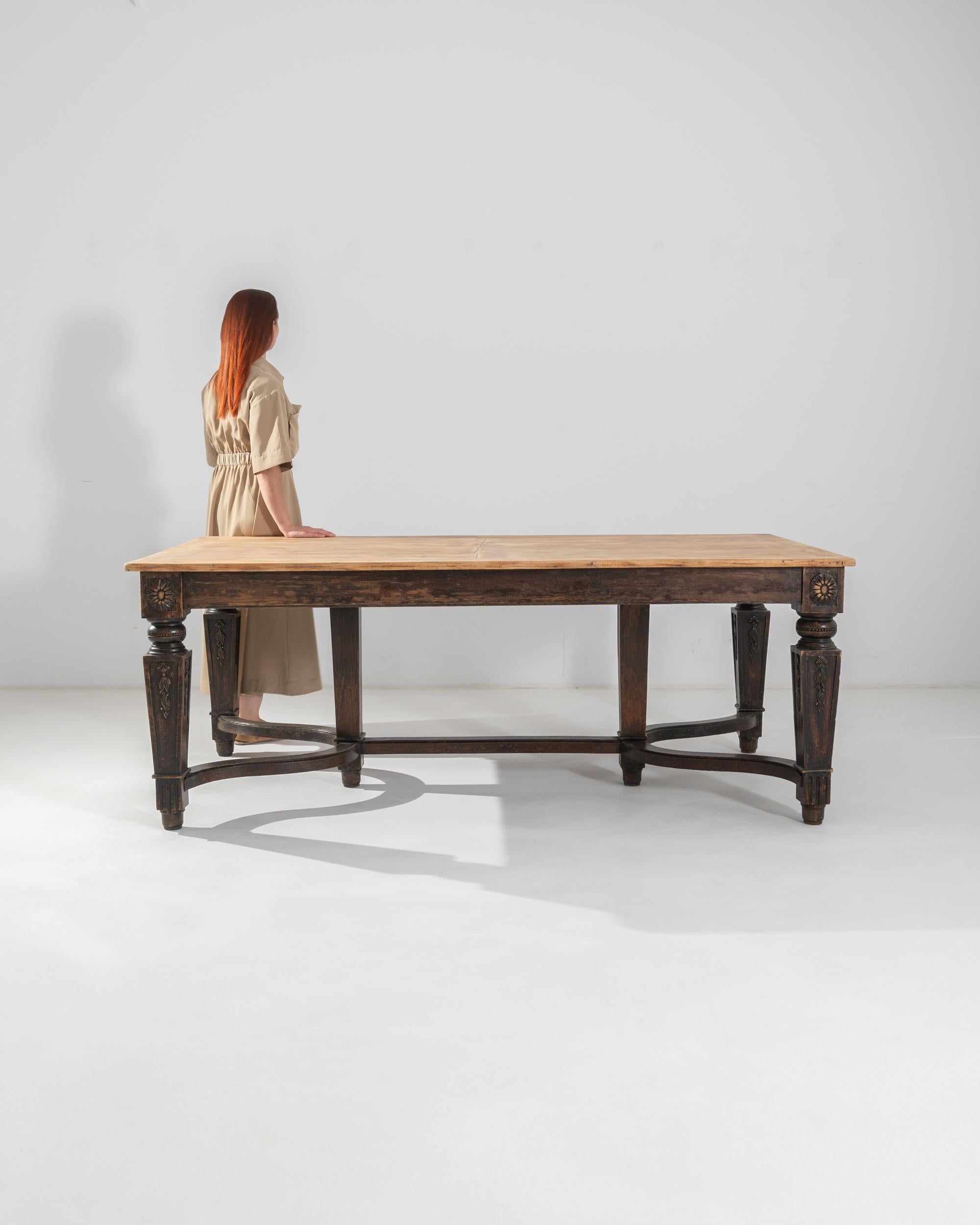 French Provincial 1900s French Wooden Dining Table