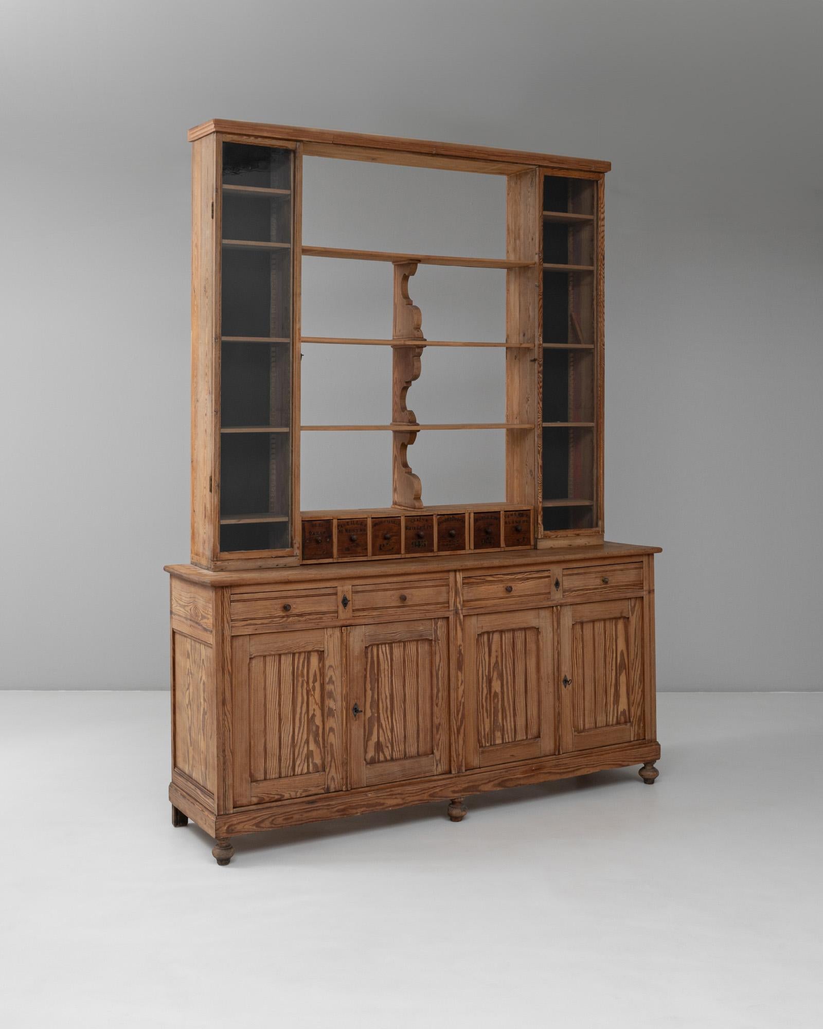 XX secolo Vetrina e scaffali in legno francese del 1900 in vendita