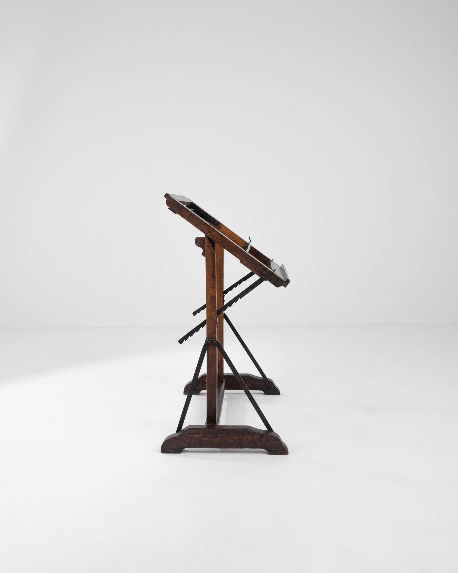 1900s French Wooden Easel 3