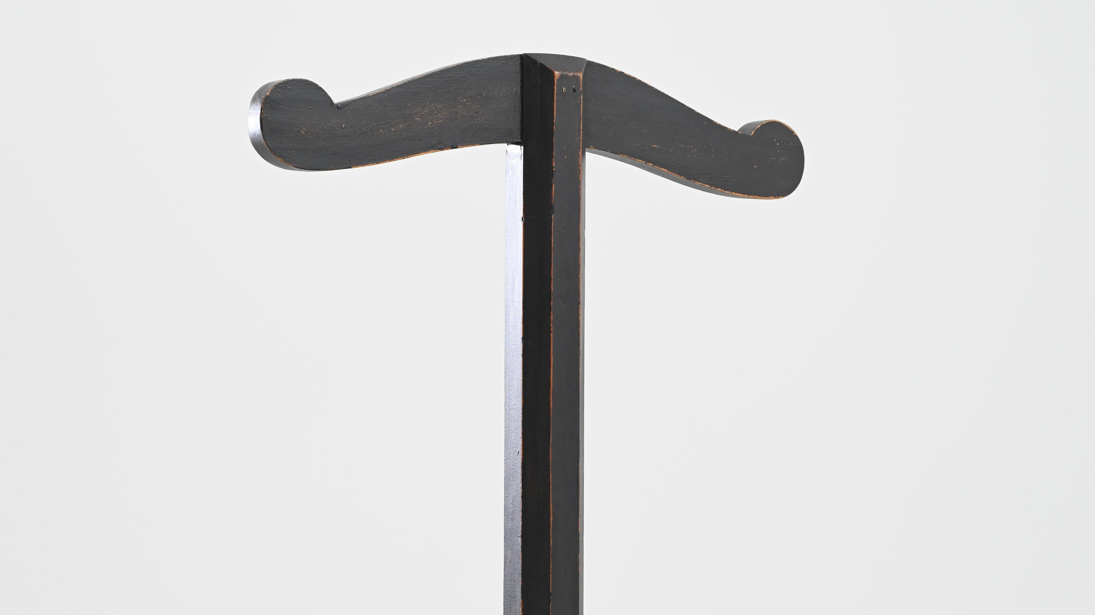 Francese Appendiabiti francese in legno del 1900 in vendita