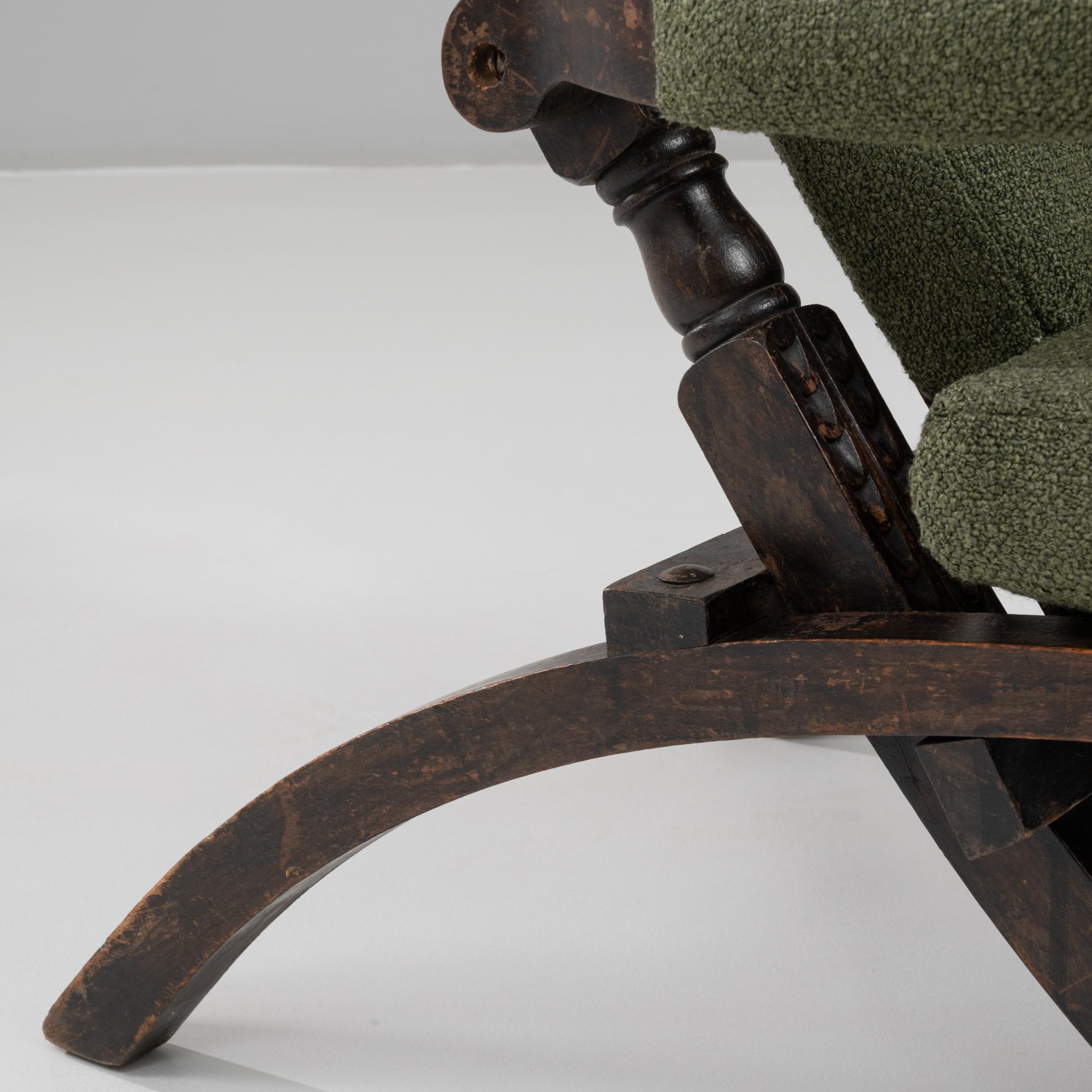 Poltrona Foldes in legno francese del 1900 con cuscini imbottiti in vendita 6