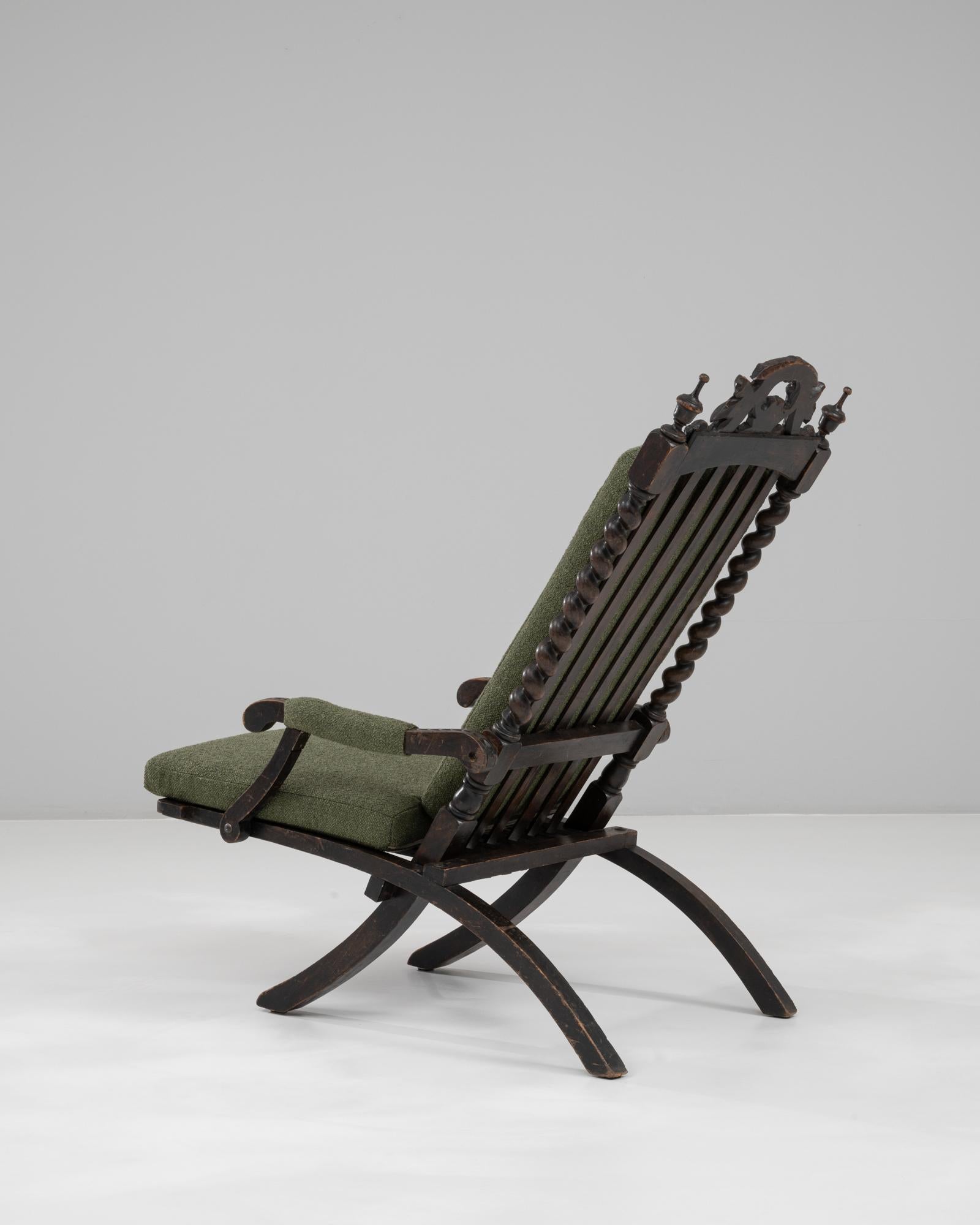 XX secolo Poltrona Foldes in legno francese del 1900 con cuscini imbottiti in vendita