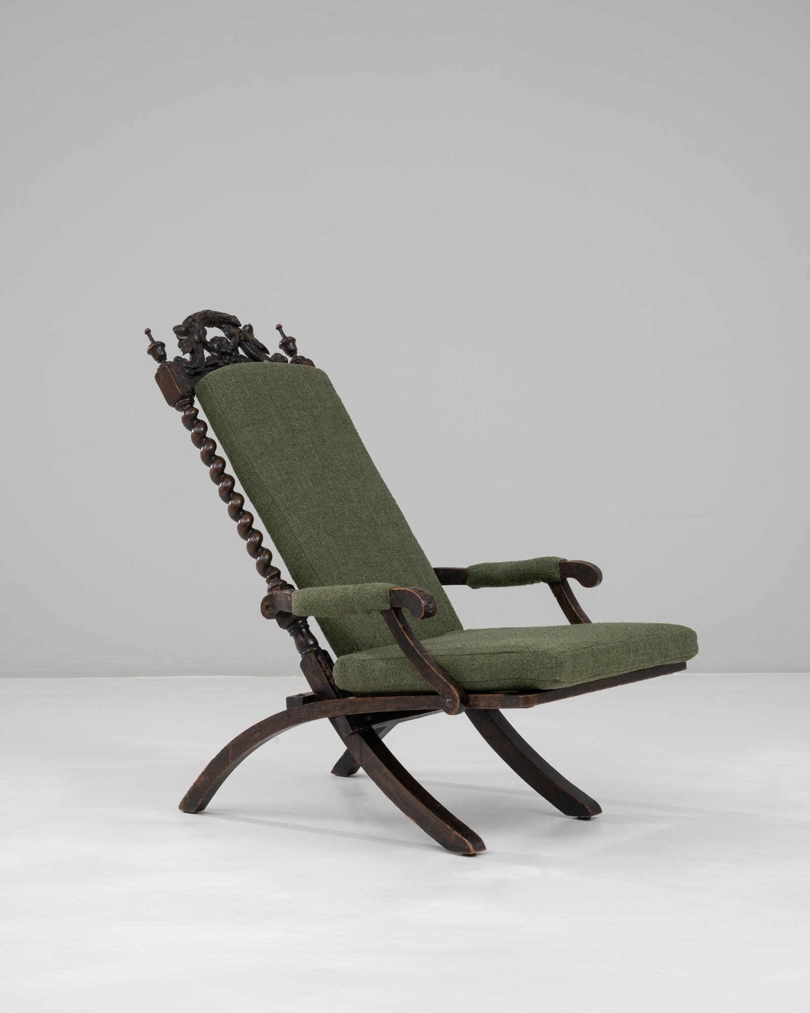 Poltrona Foldes in legno francese del 1900 con cuscini imbottiti in vendita 2