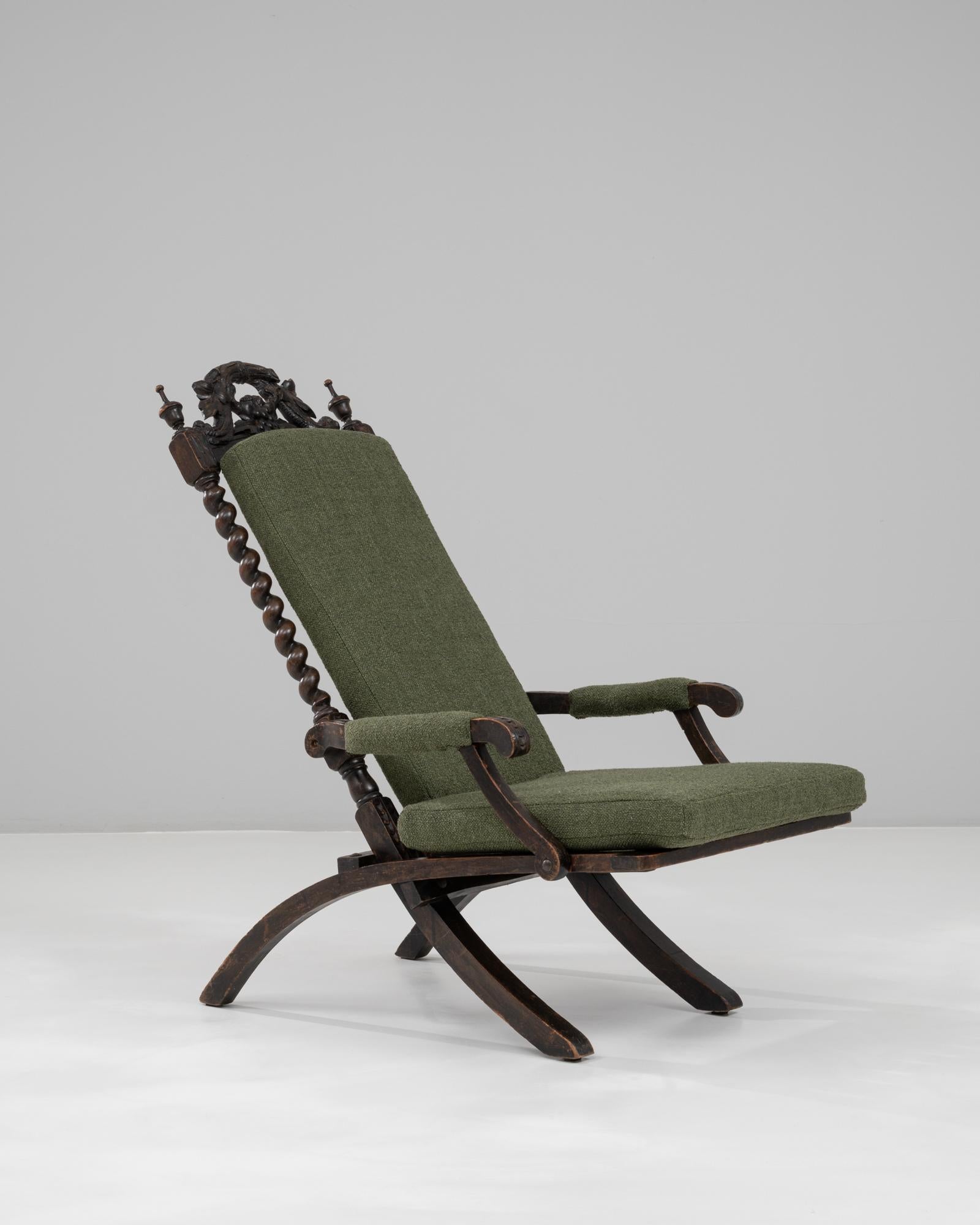 Poltrona Foldes in legno francese del 1900 con cuscini imbottiti in vendita 3