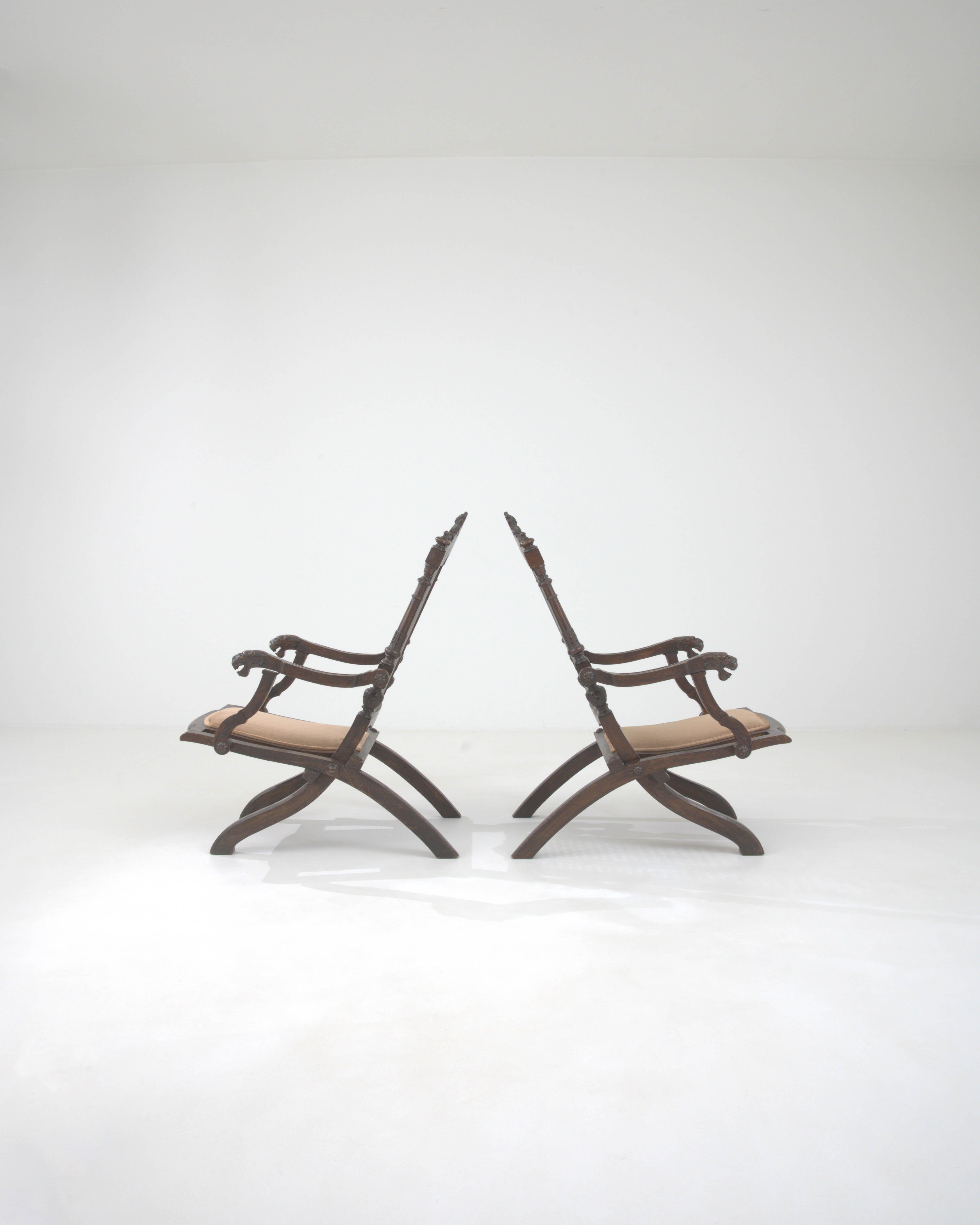 20ième siècle Paire de fauteuils pliants français en bois des années 1900 avec sièges rembourrés en vente