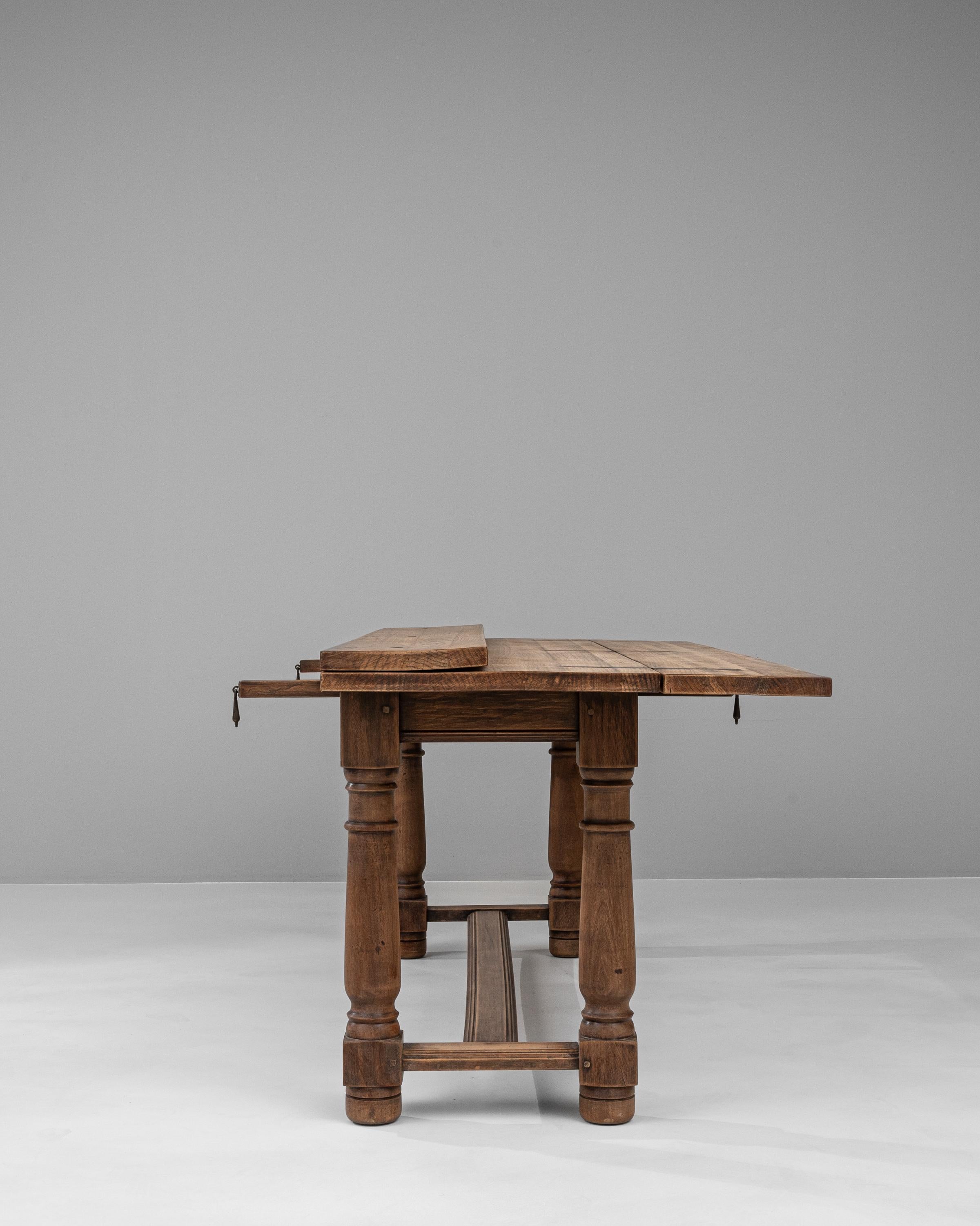 Table pliante française en bois des années 1900 en vente 9