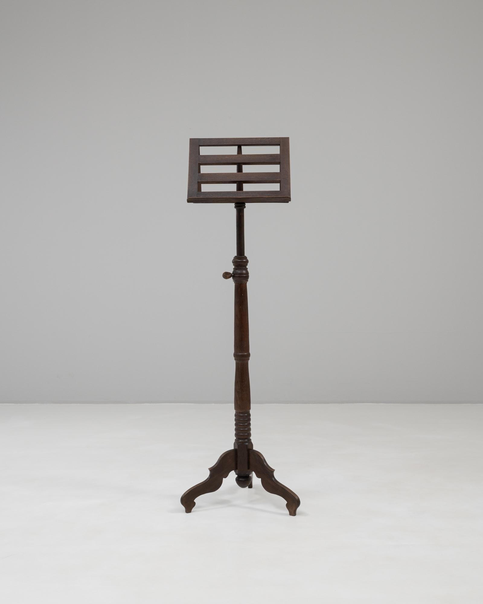 1900er Französisch hölzerne Notenständer (Holz) im Angebot
