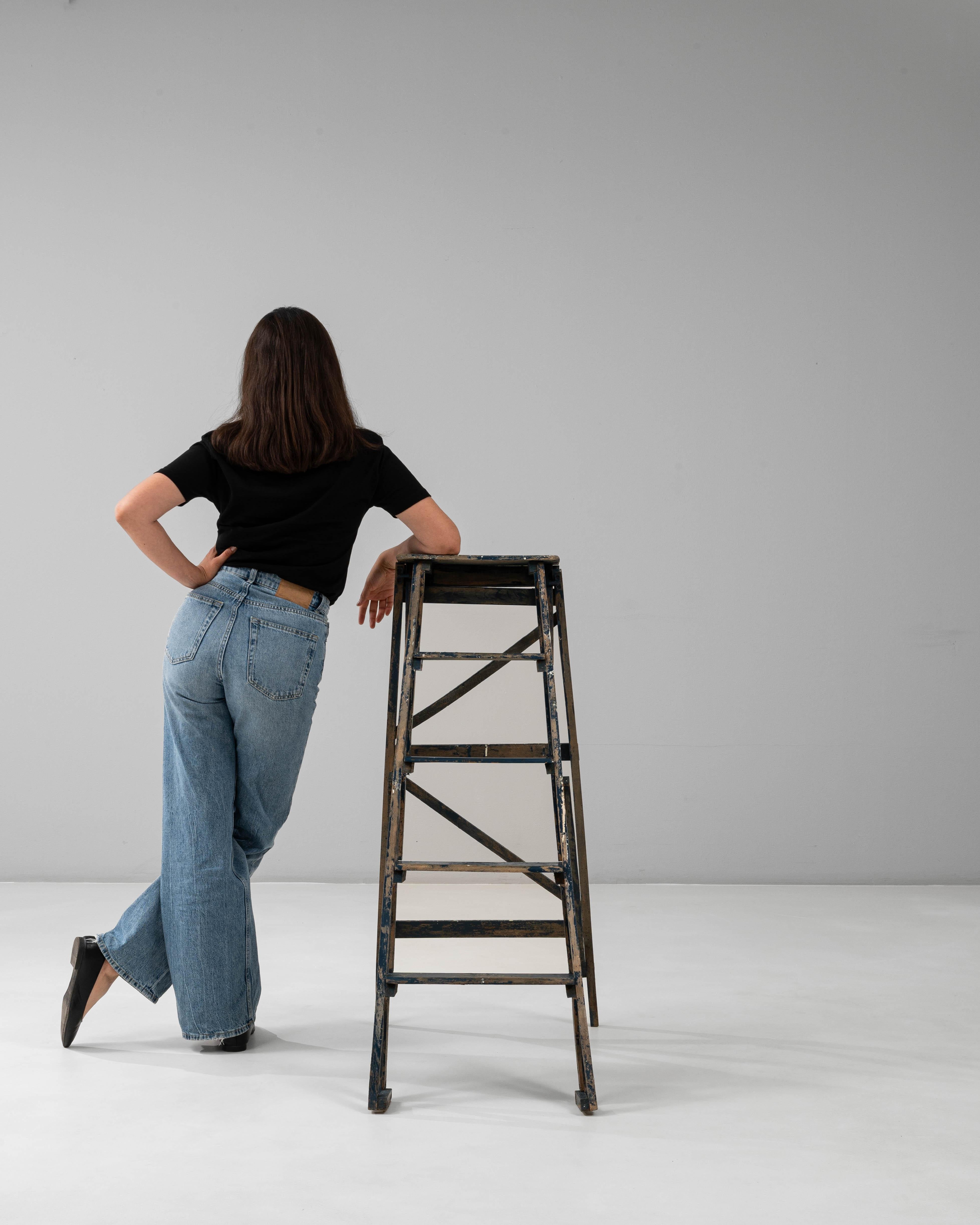 Francese Scala da pittore in legno francese del 1900 in vendita