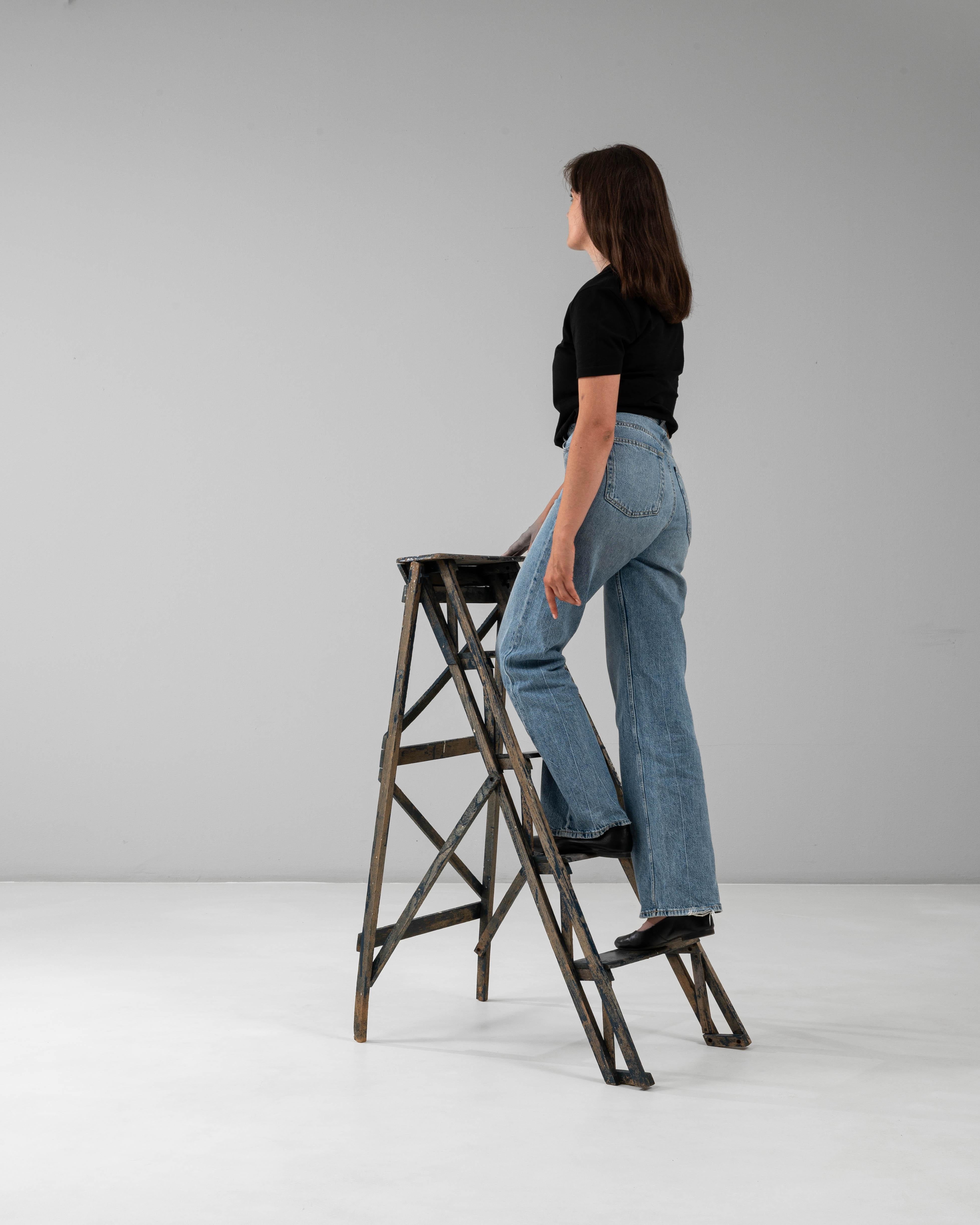 Legno Scala da pittore in legno francese del 1900 in vendita