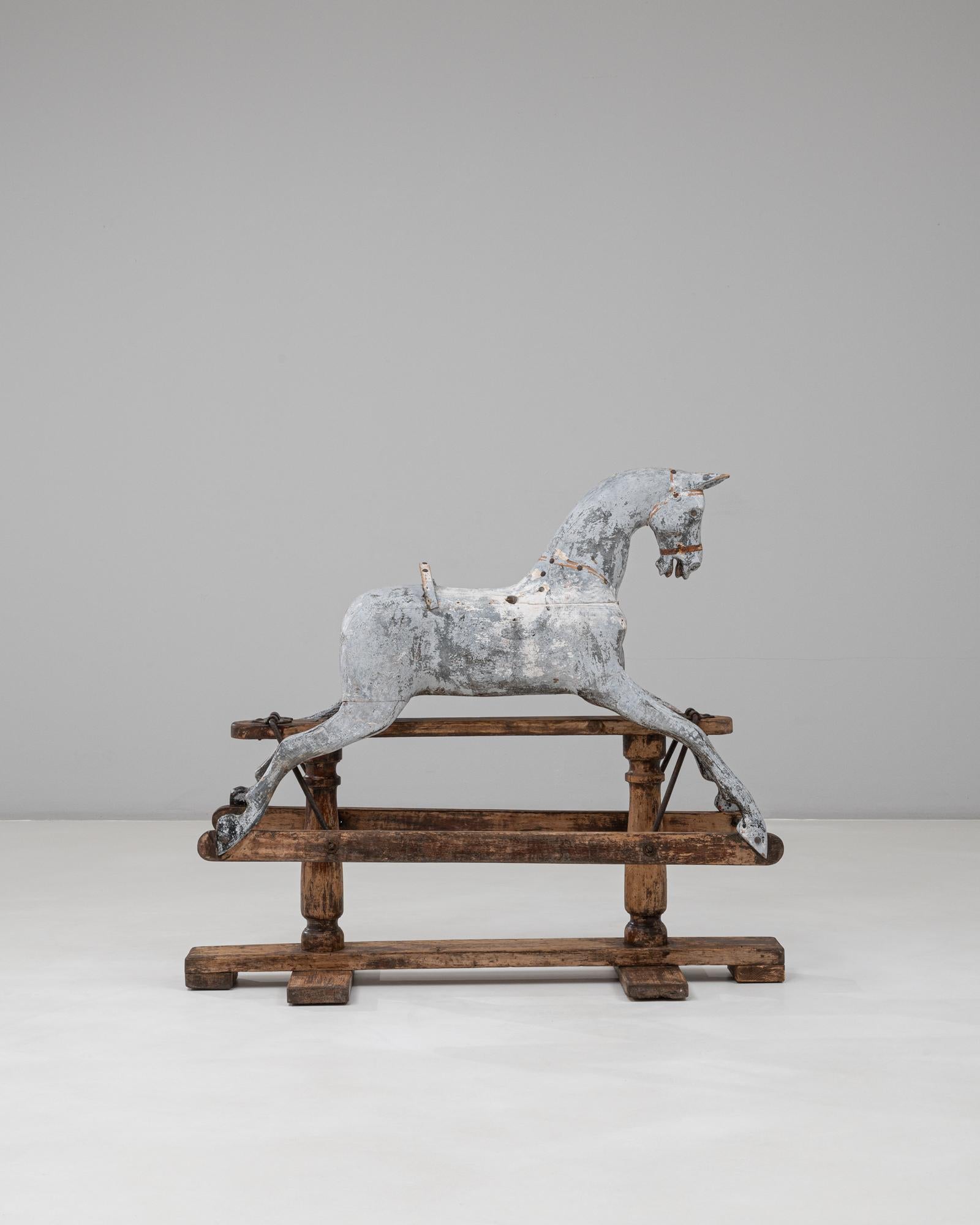 Français Cheval à bascule en bois français des années 1900 en vente