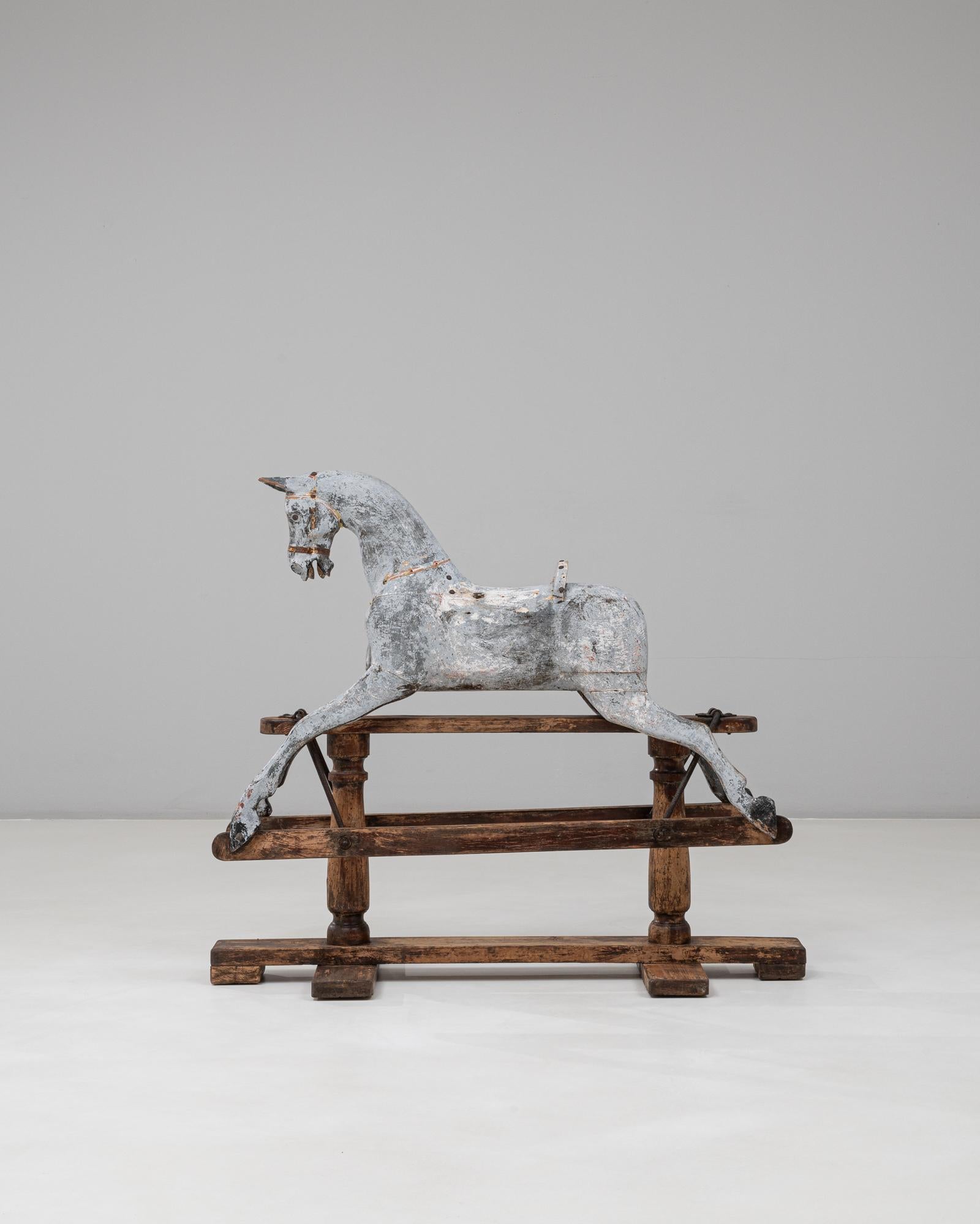 Bois Cheval à bascule en bois français des années 1900 en vente