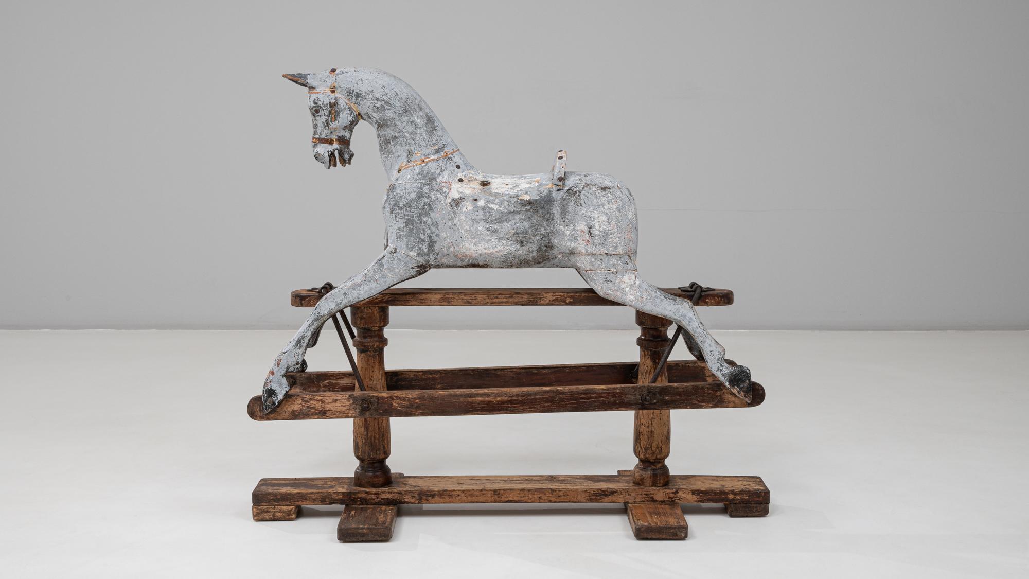 Cheval à bascule en bois français des années 1900 en vente 2