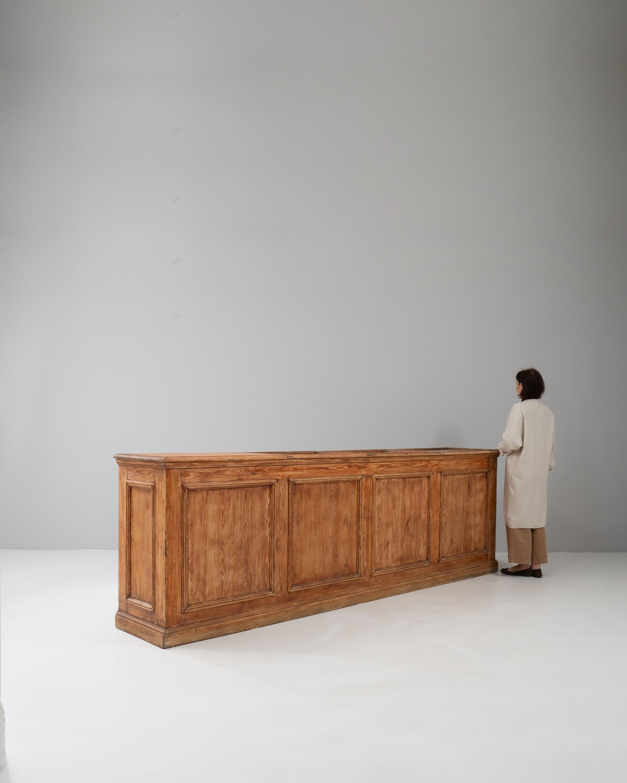 Bancone di legno francese del 1900 in vendita 1