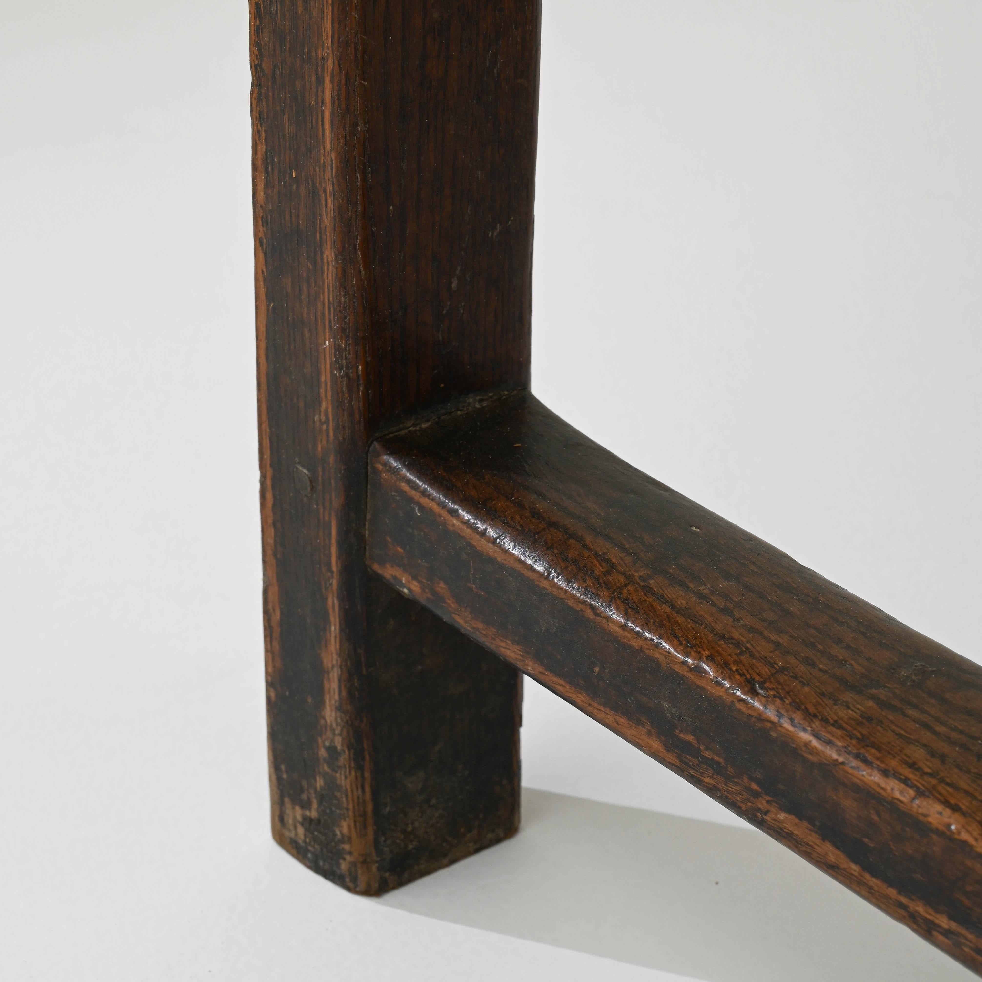 Table d'appoint en bois français des années 1900  en vente 6