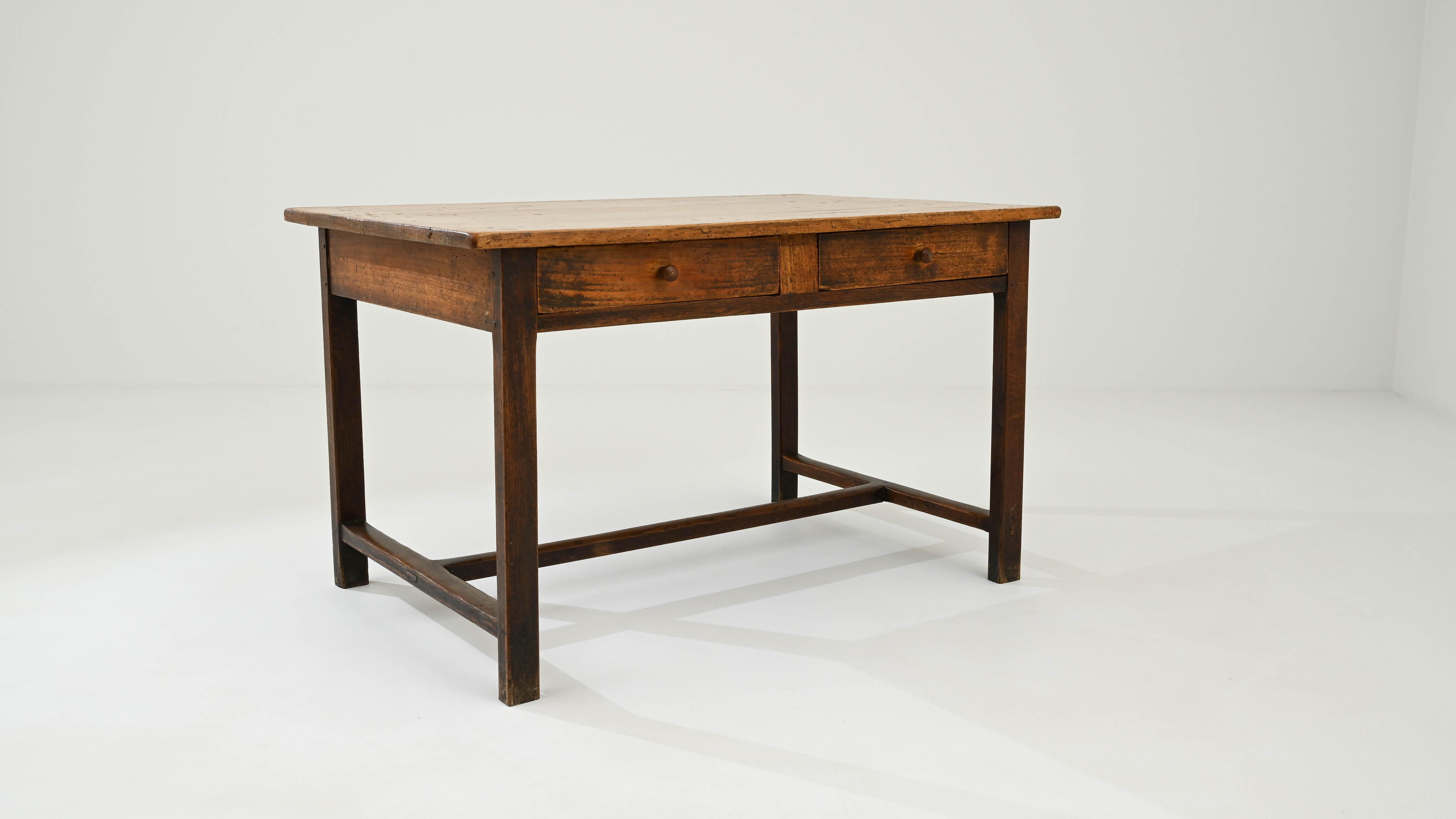 Table d'appoint en bois français des années 1900  en vente 2