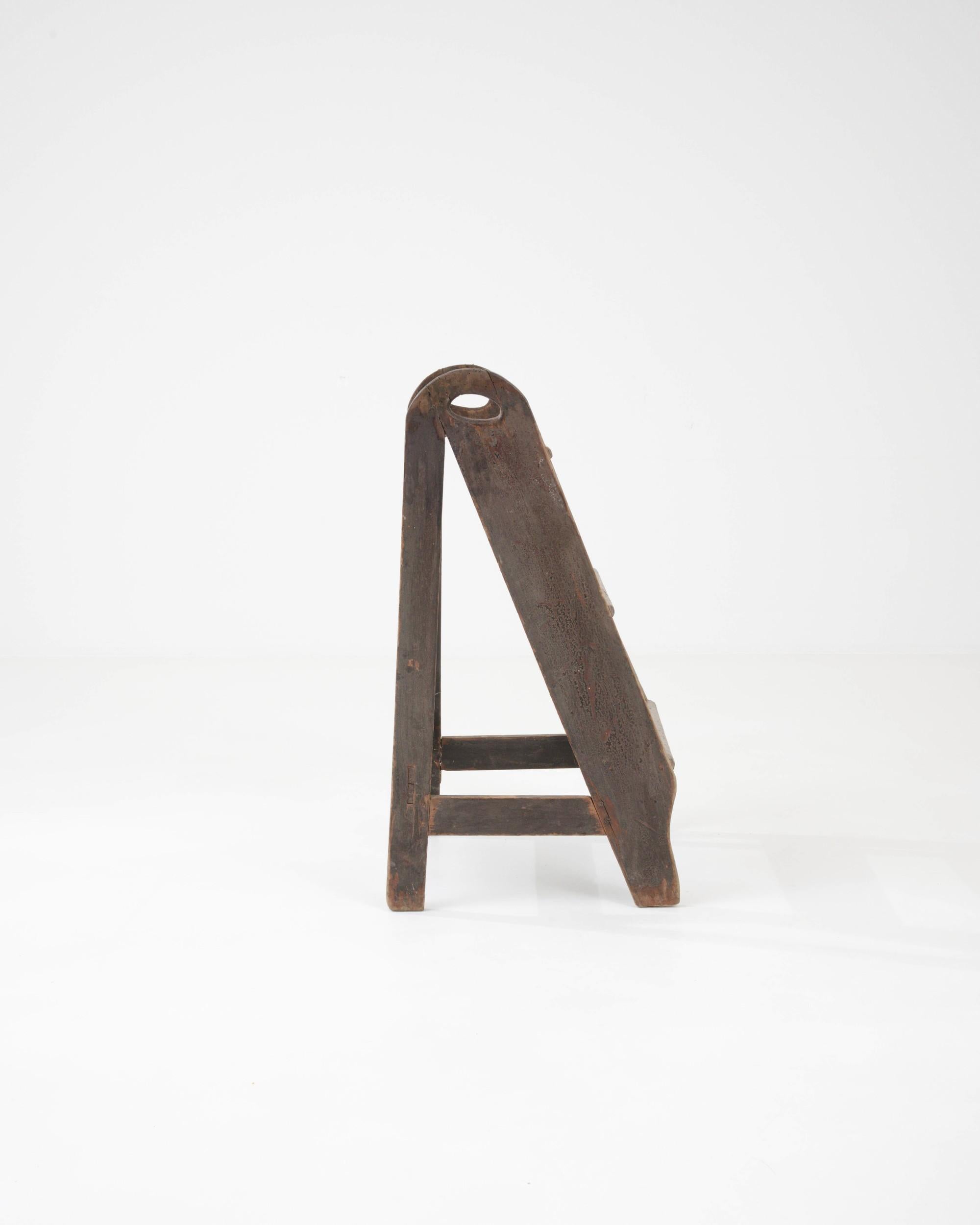 1900s French Wooden Step Stool For Sale 4