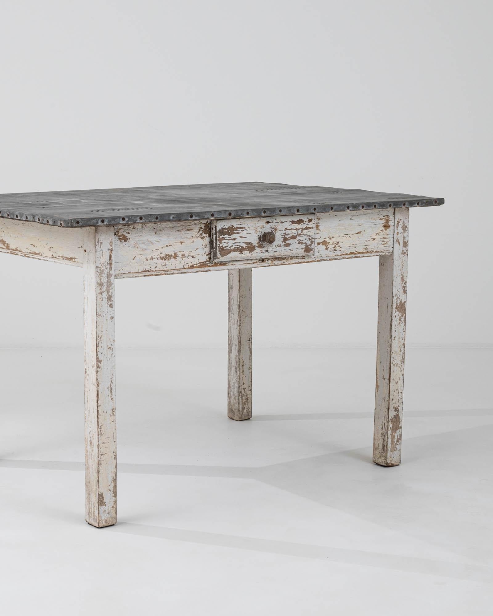 1900s French Wooden Table With Zinc Top For Sale 3