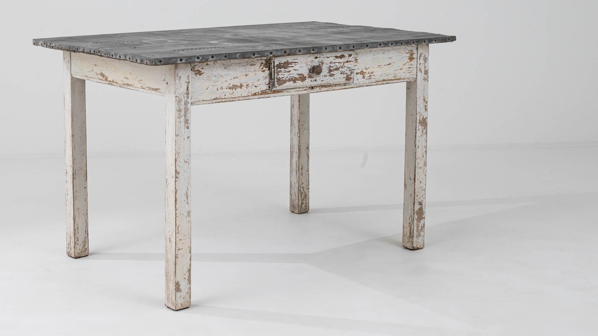 1900s French Wooden Table With Zinc Top For Sale 4