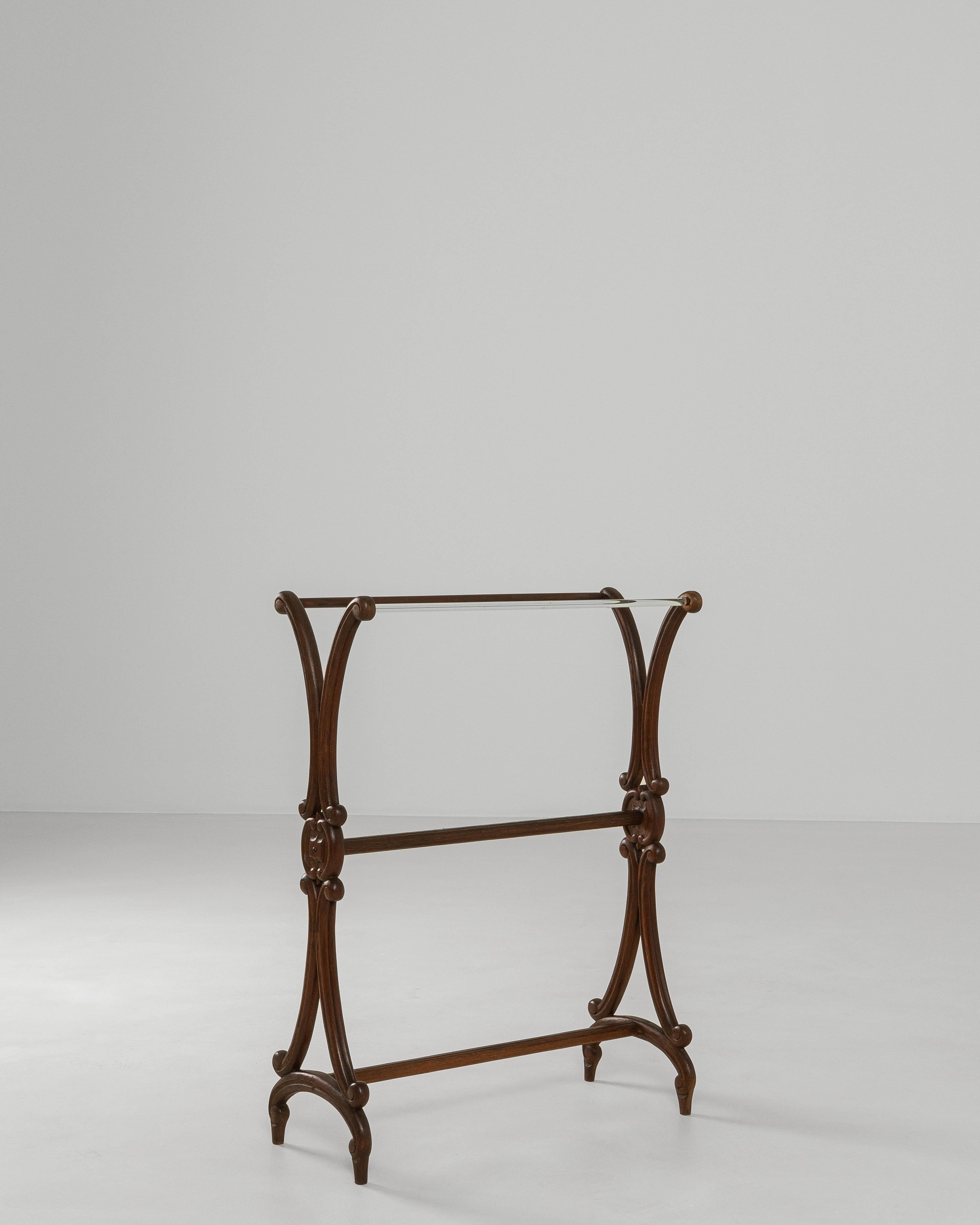 1900s French Wooden Towel Rack im Angebot 1