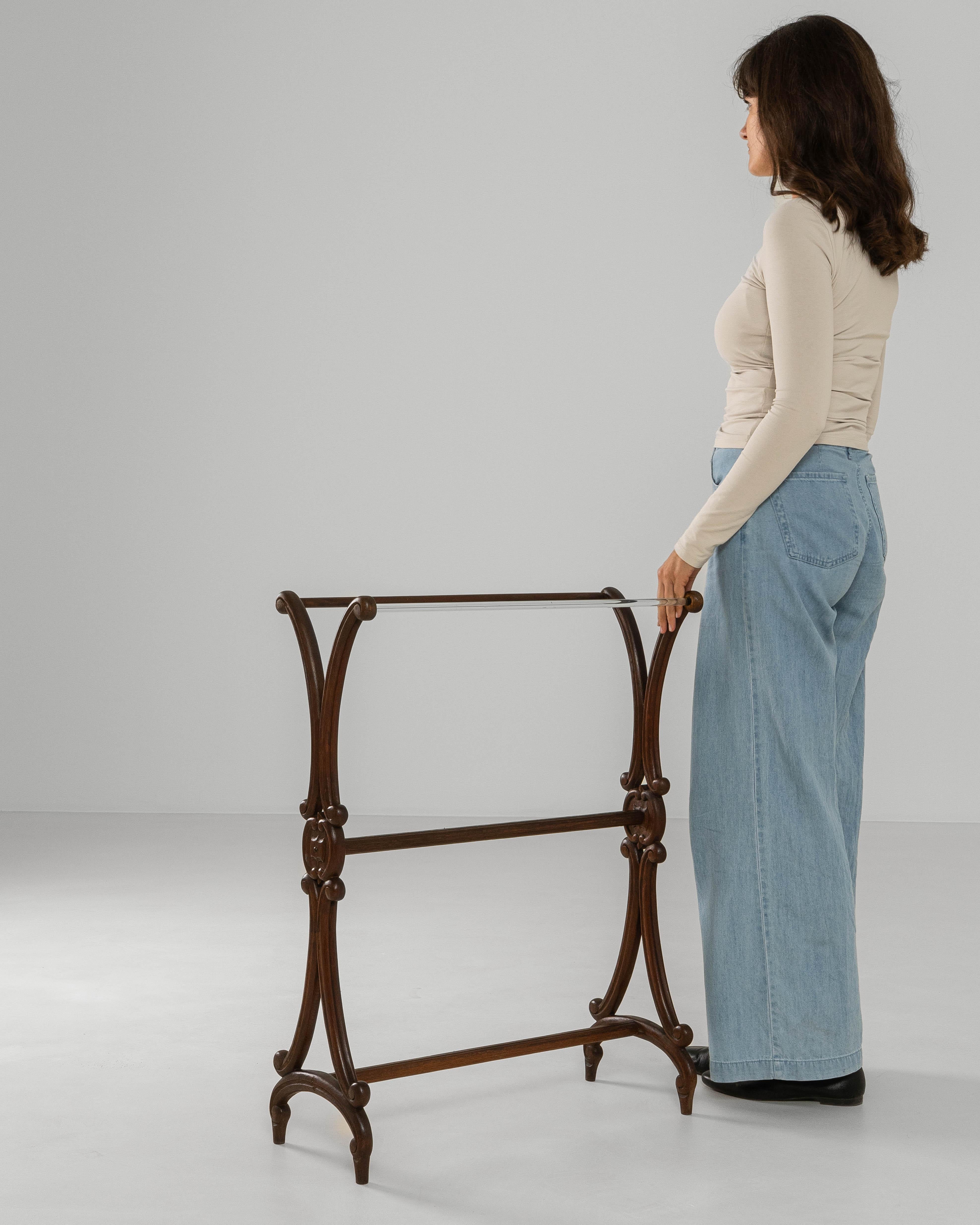 1900s French Wooden Towel Rack im Angebot 2