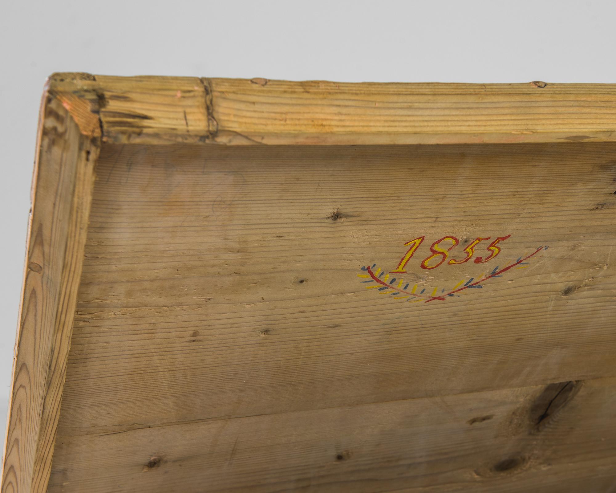1900s French Wooden Trunk In Good Condition In High Point, NC