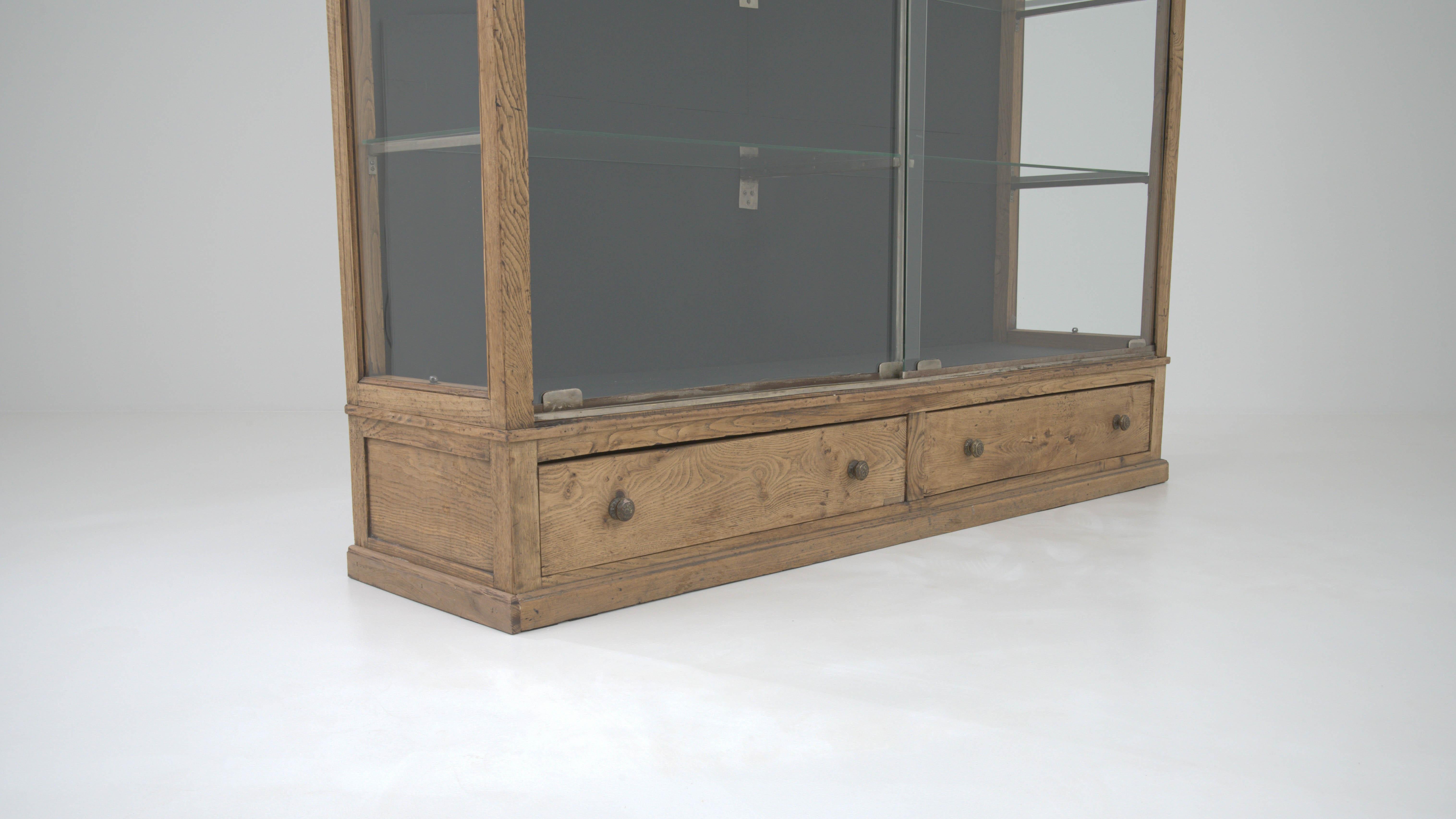 1900s French Wooden Vitrine For Sale 6