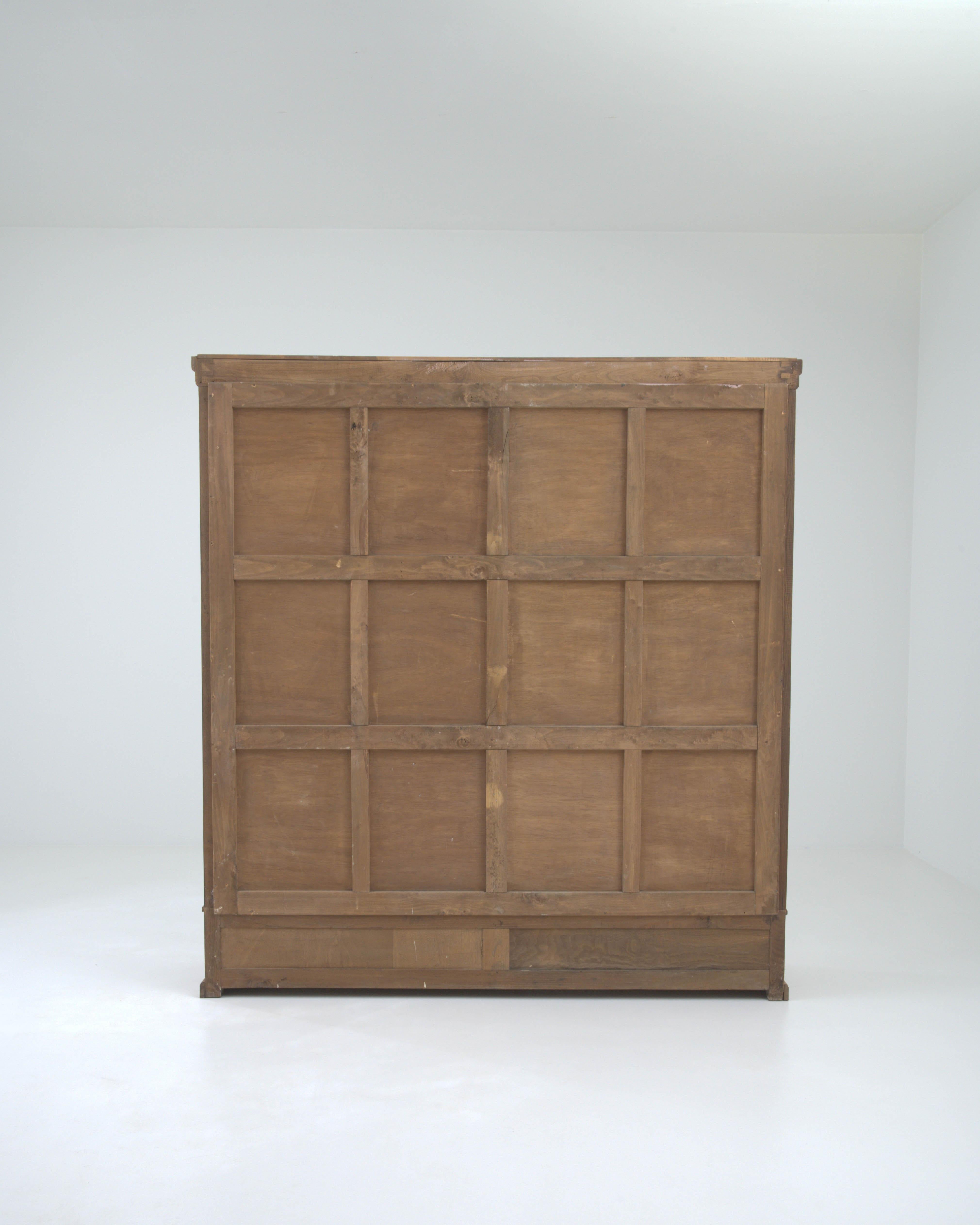 1900s French Wooden Vitrine For Sale 7