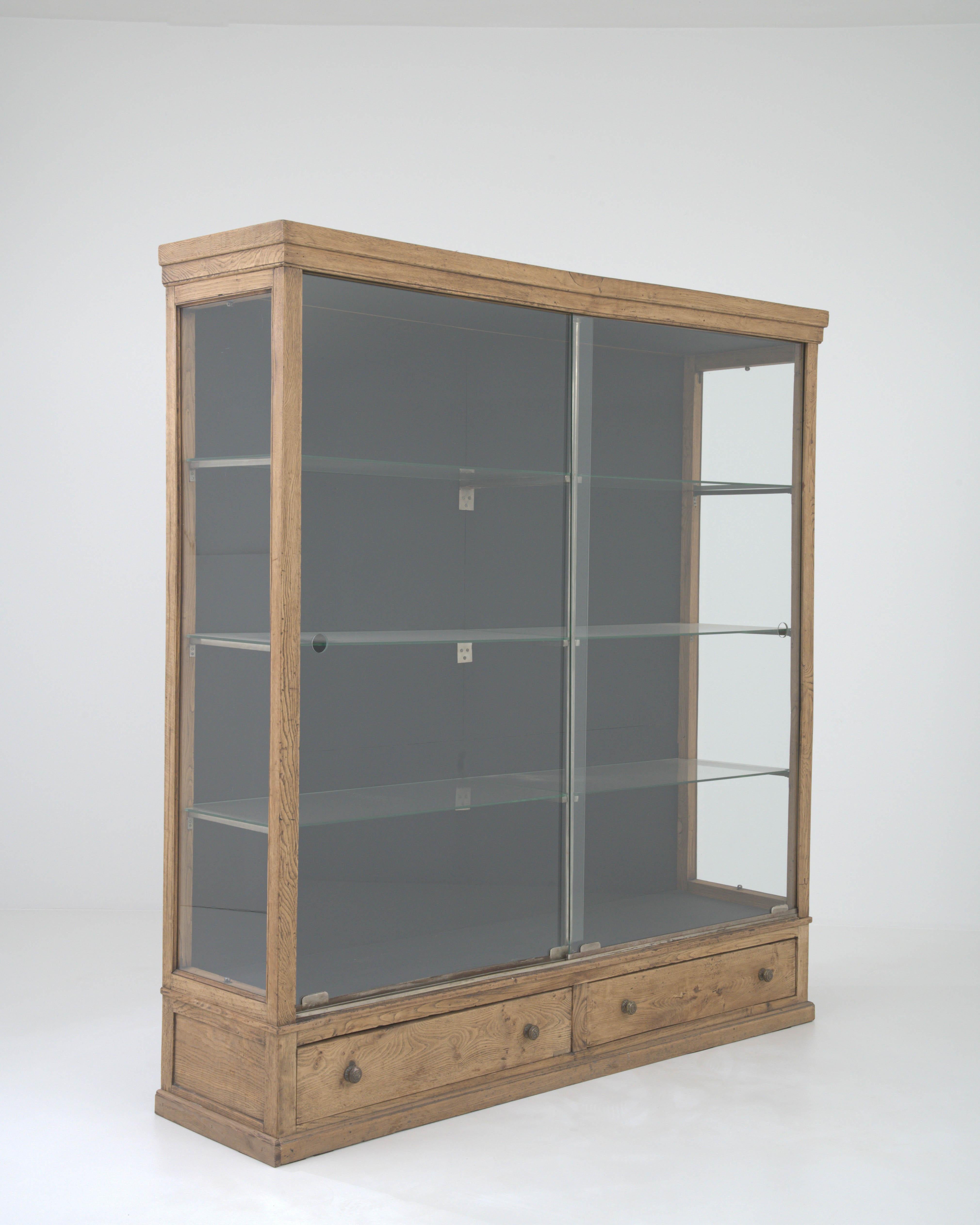 1900s French Wooden Vitrine For Sale 4