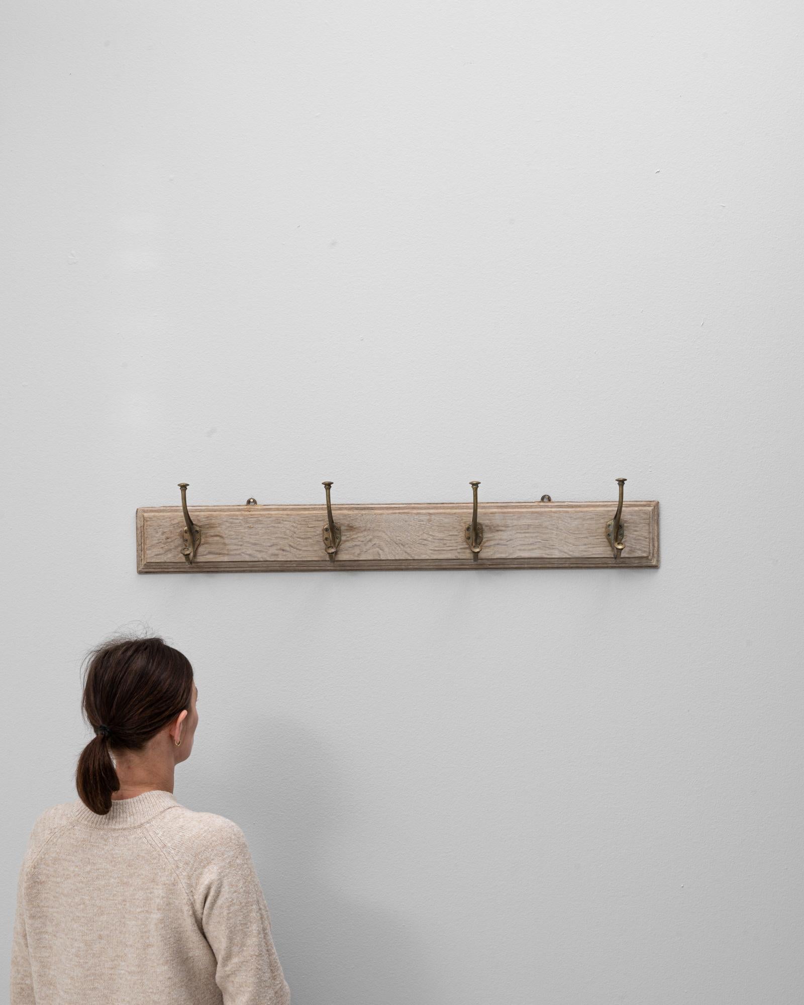 Francese Appendiabiti da parete in legno francese del 1900 in vendita