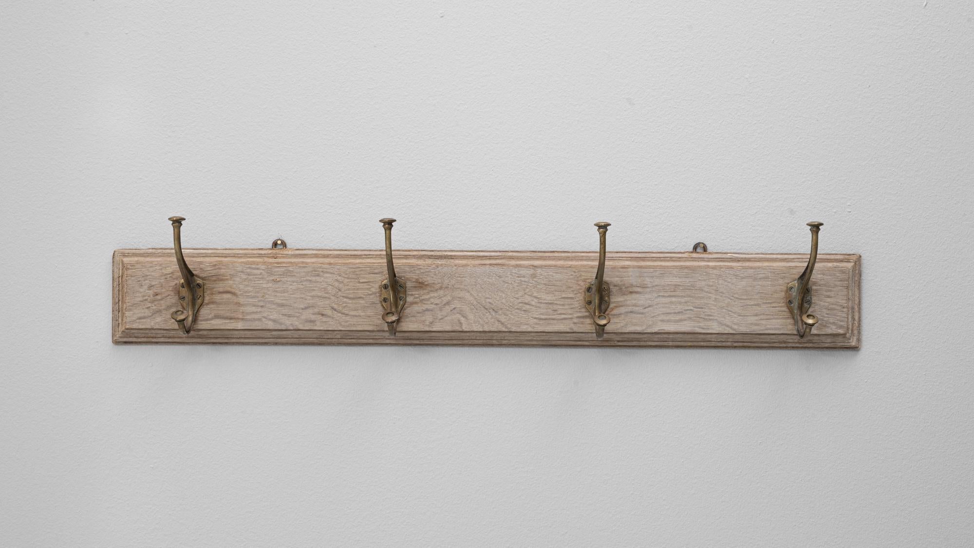 Appendiabiti da parete in legno francese del 1900 in vendita 1